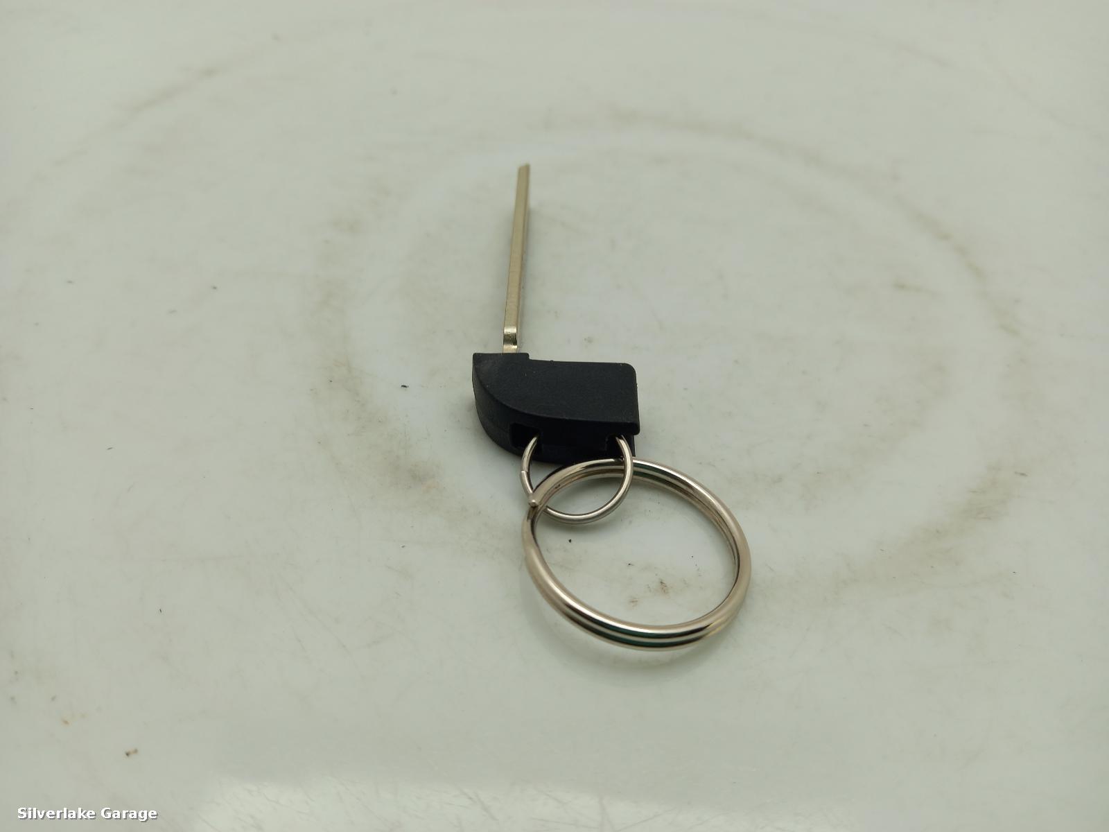 View Auto part Key Fob/Remote TOYOTA C-HR 2018