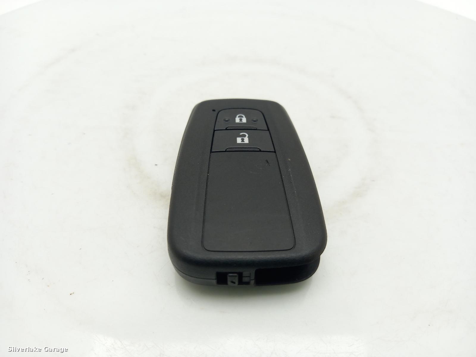 View Auto part Key Fob/Remote TOYOTA C-HR 2018