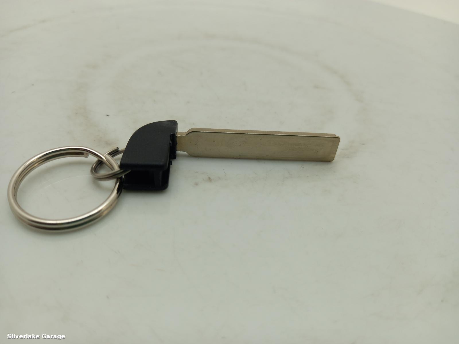 View Auto part Key Fob/Remote TOYOTA C-HR 2018