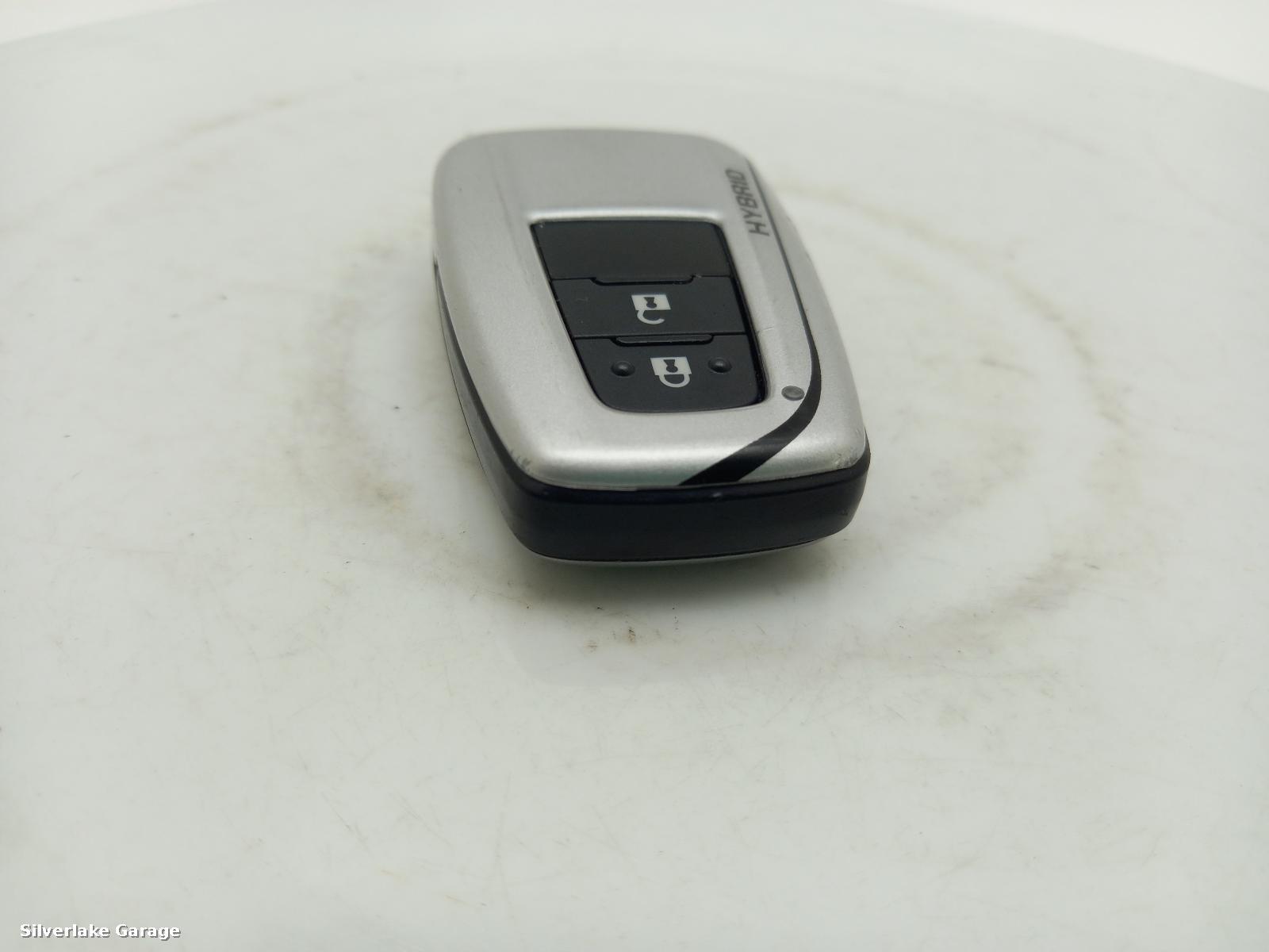 View Auto part Key Fob/Remote TOYOTA C-HR 2018
