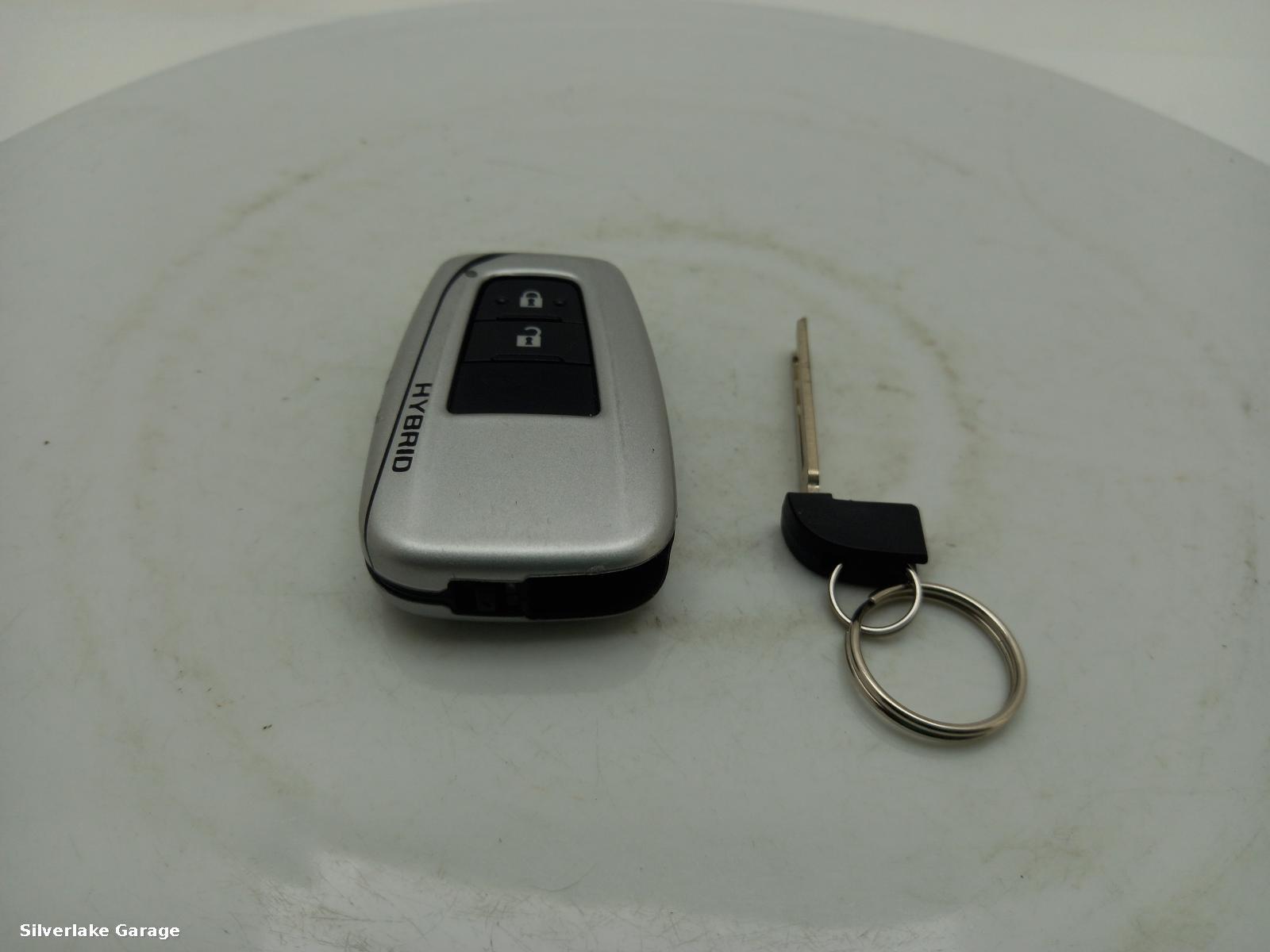 View Auto part Key Fob/Remote TOYOTA C-HR 2018