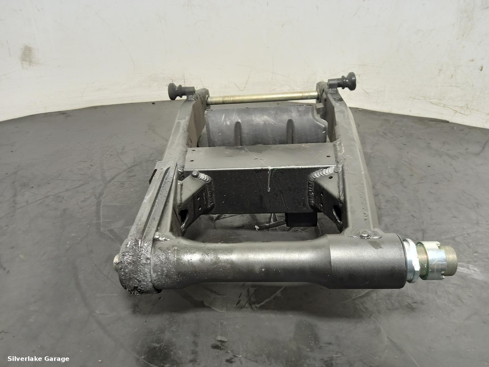View Auto part Swing Arm KAWASAKI ZR 900 2023