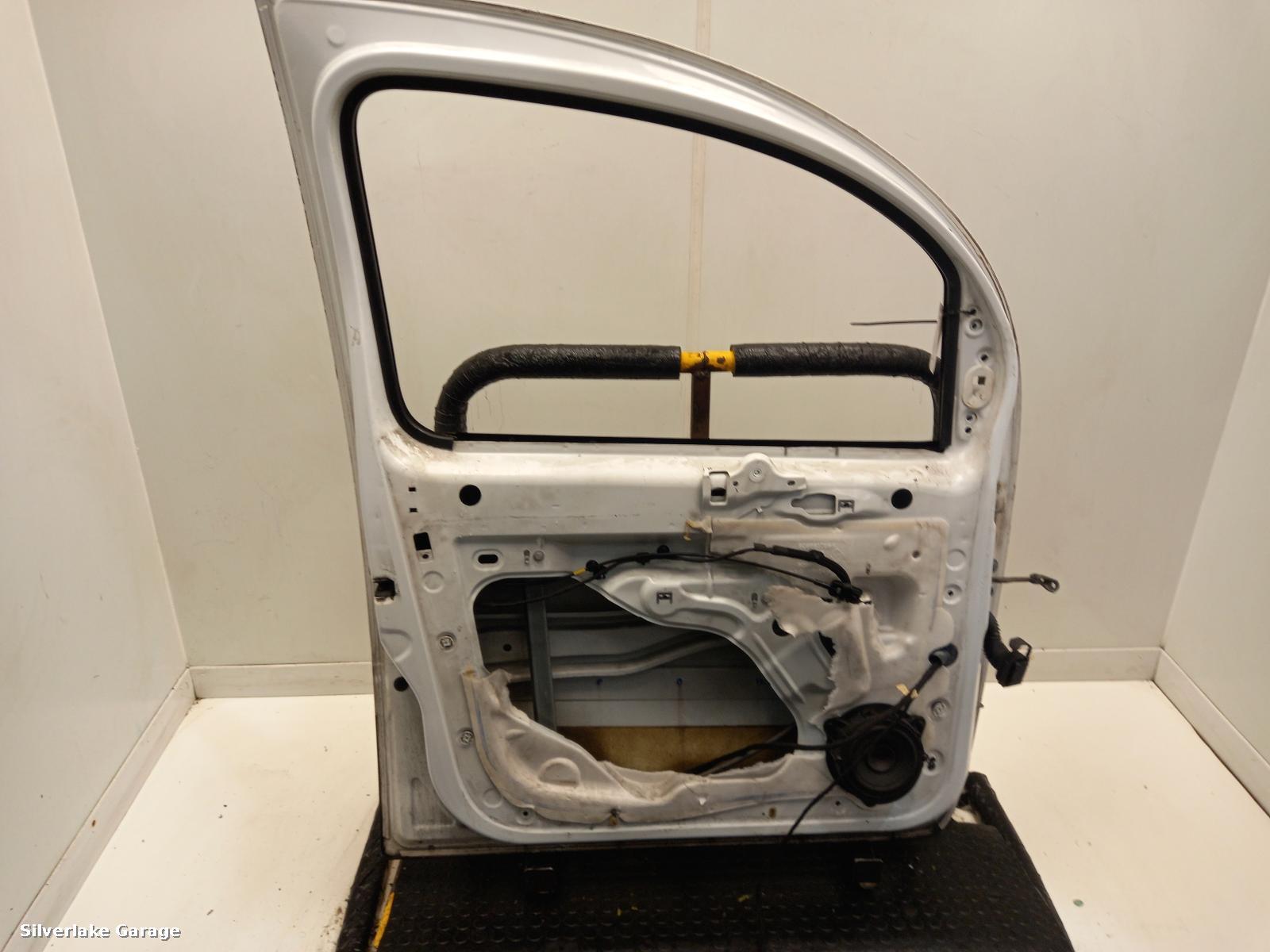 View Auto part L Front Door MERCEDES CITAN 2014