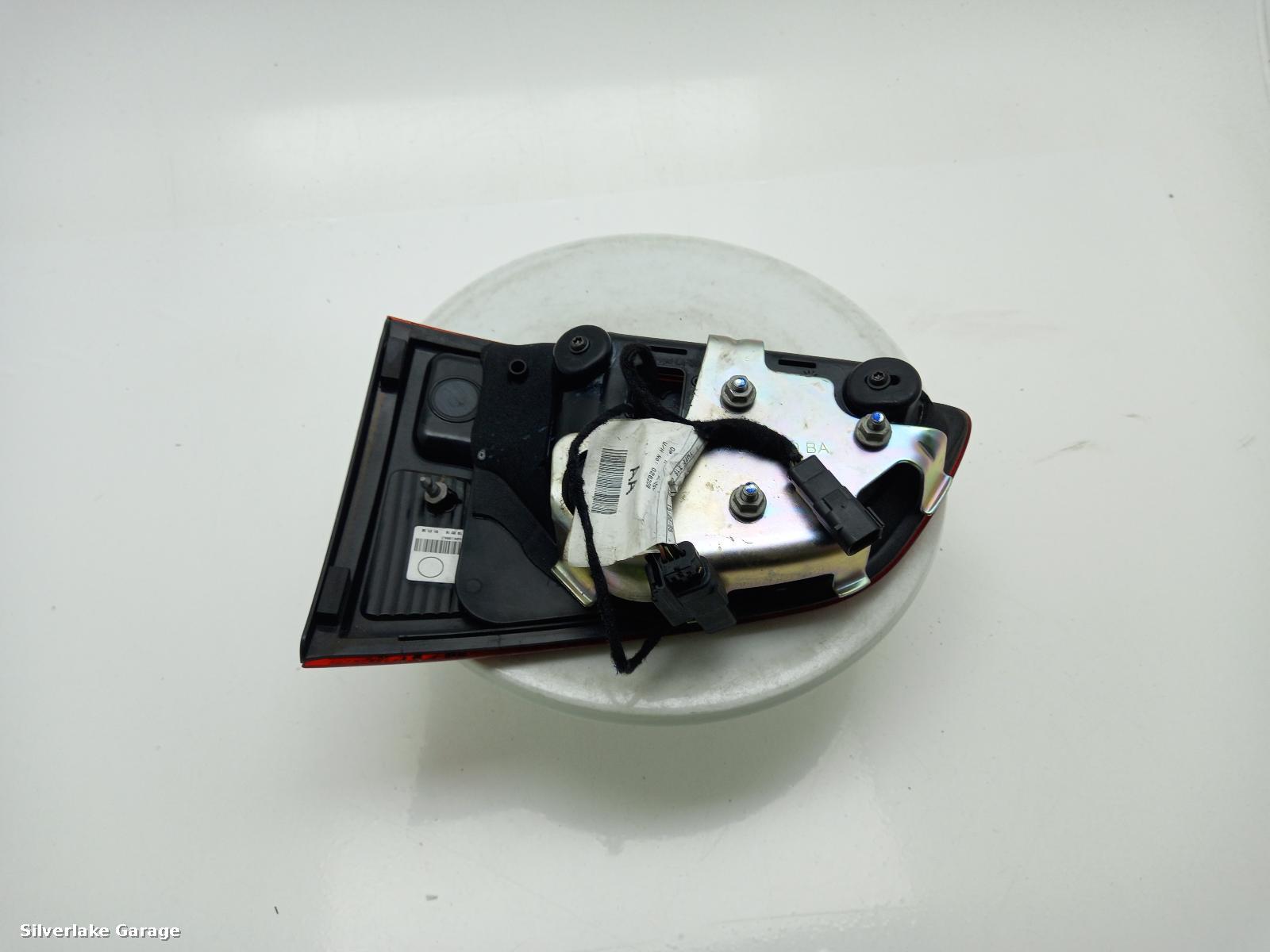 View Auto part R Taillight FORD ECOSPORT 2016