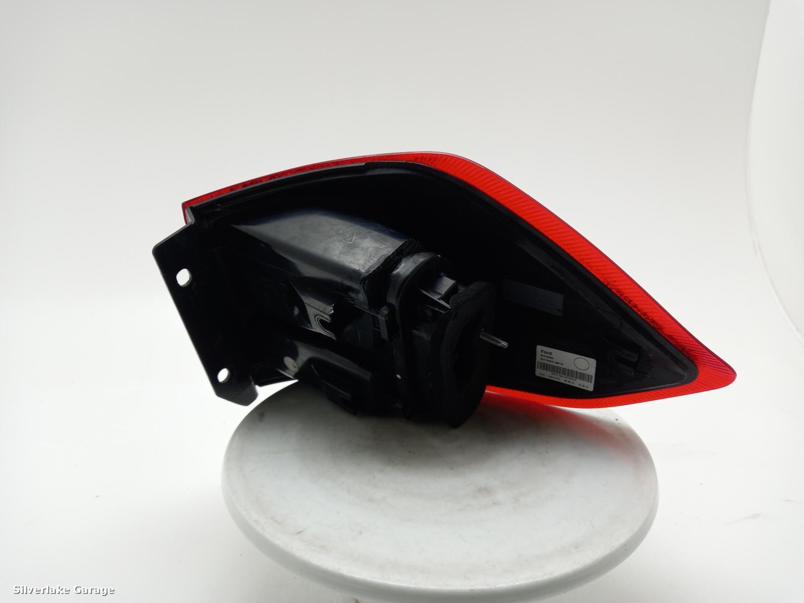 View Auto part R Taillight FORD ECOSPORT 2016