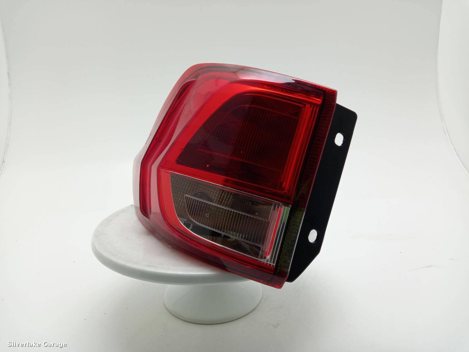 View Auto part R Taillight FORD ECOSPORT 2016