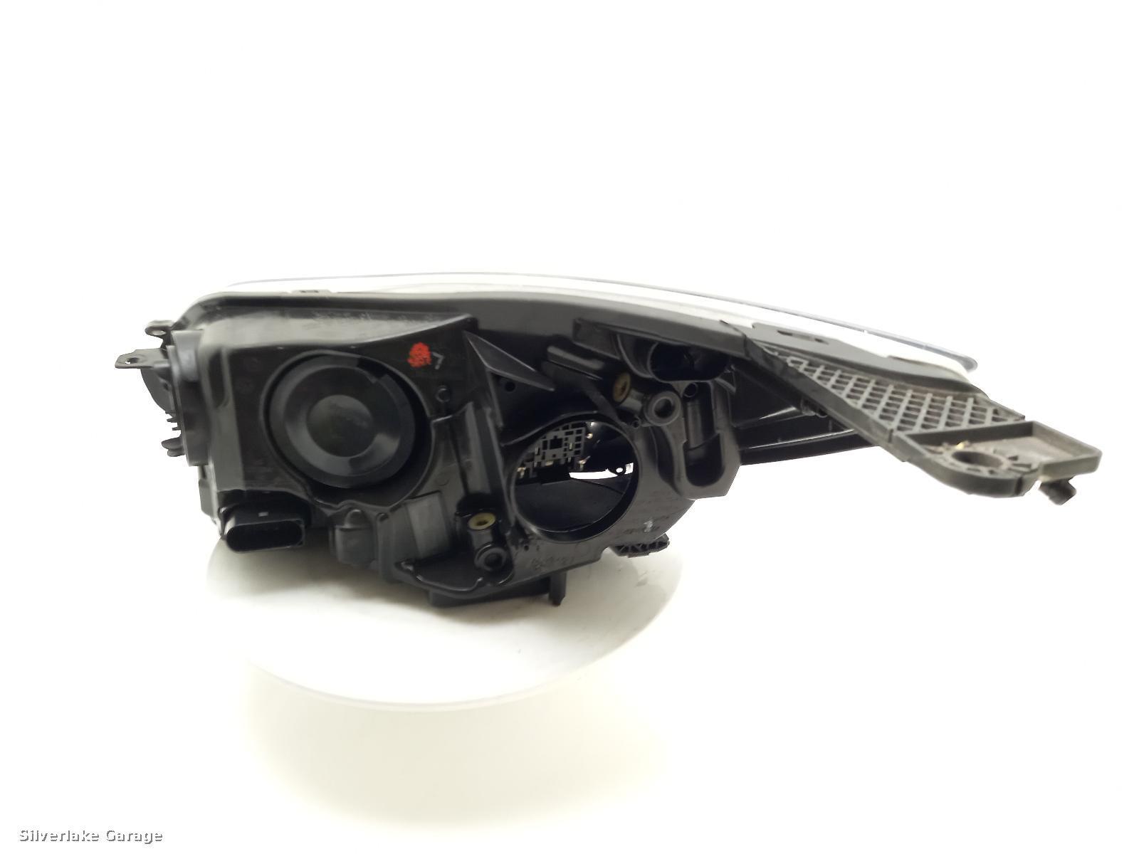 View Auto part R Headlamp FORD FOCUS 2013