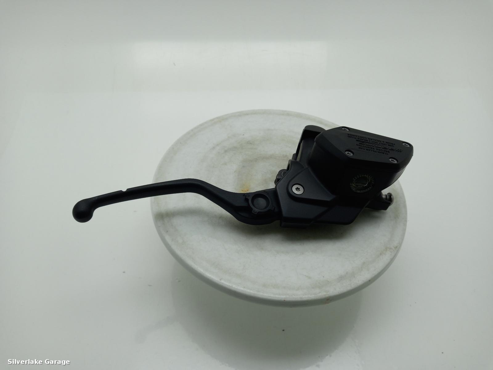 View Auto part Brake Servo BMW R1250 2023