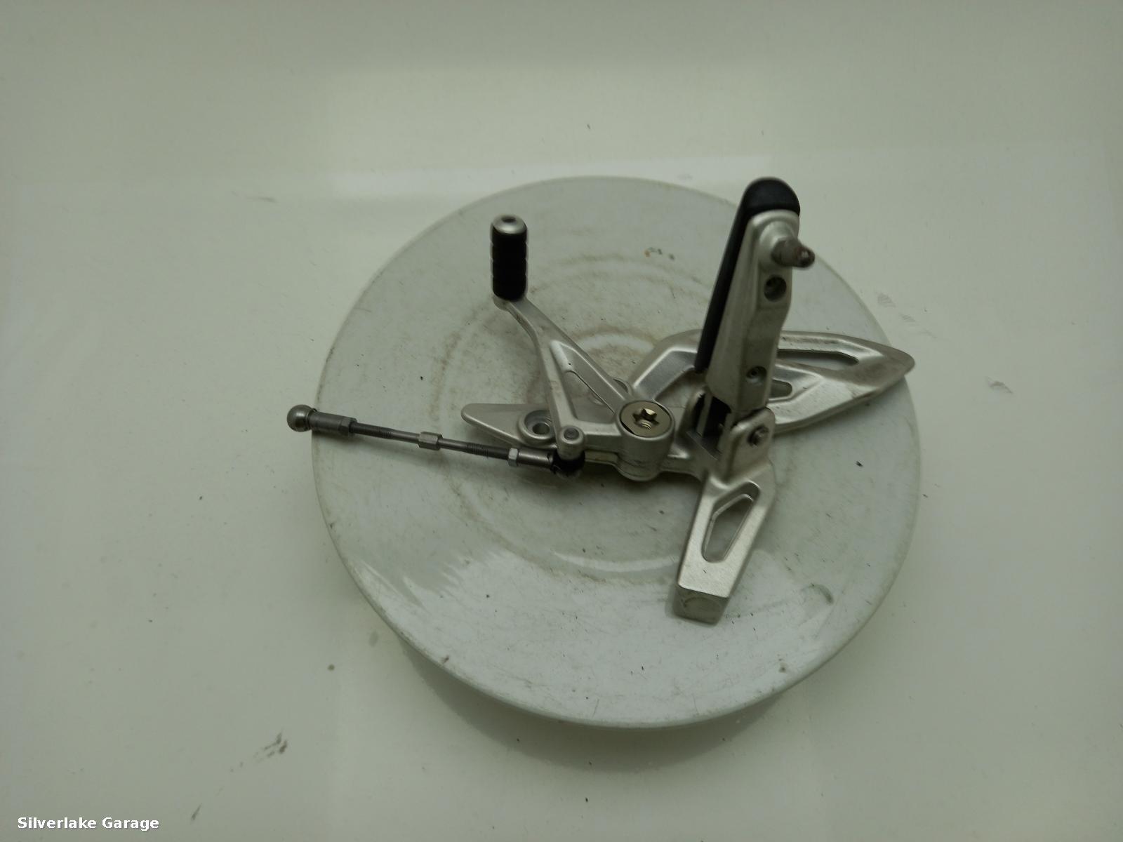 View Auto part LEFT_FOOTREST BMW R1250 2023