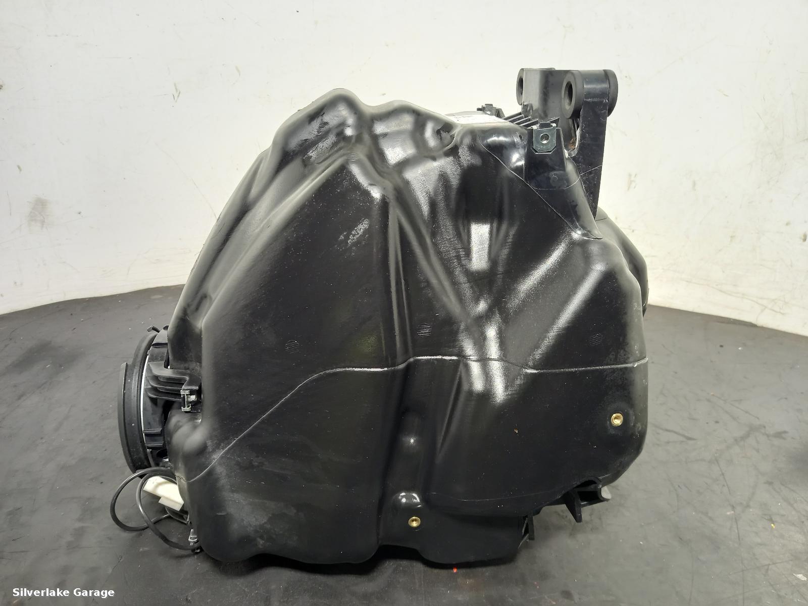View Auto part Fuel Tank BMW R1250 2023