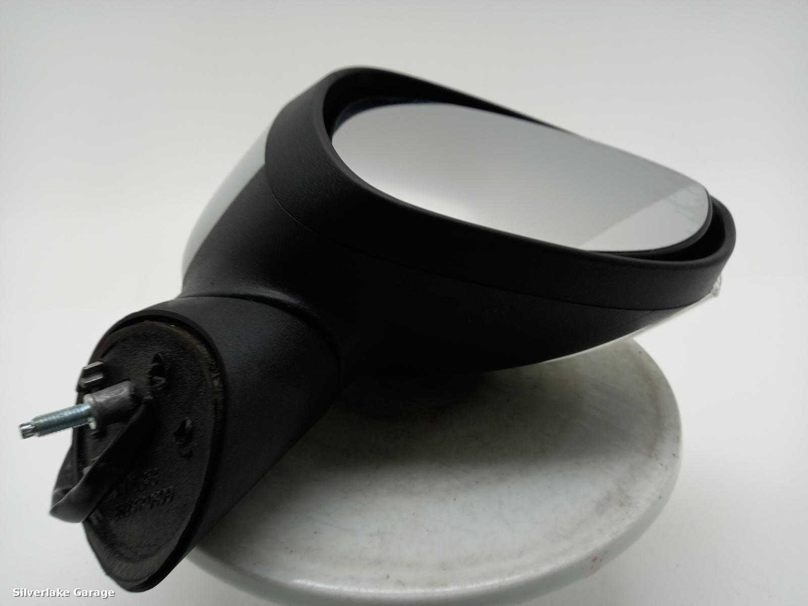View Auto part R Door Mirror FORD FIESTA 2009