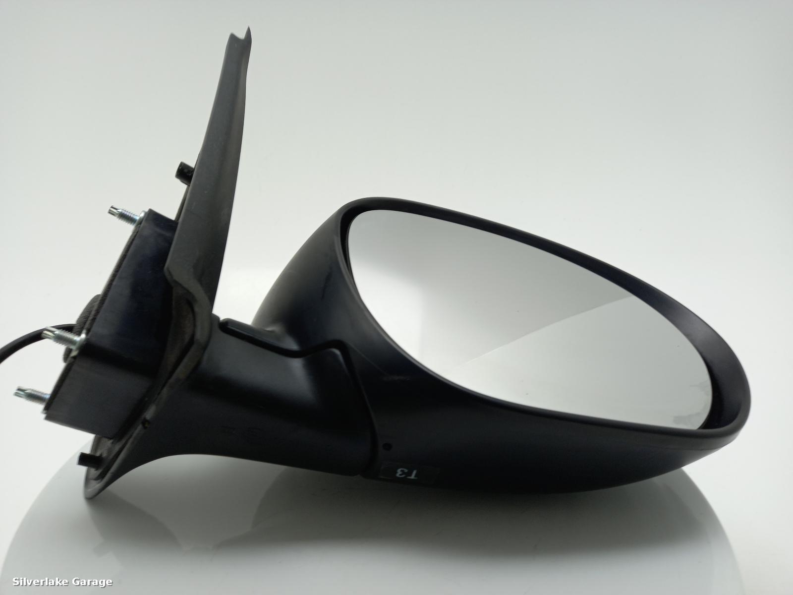 View Auto part R Door Mirror NISSAN JUKE 2010