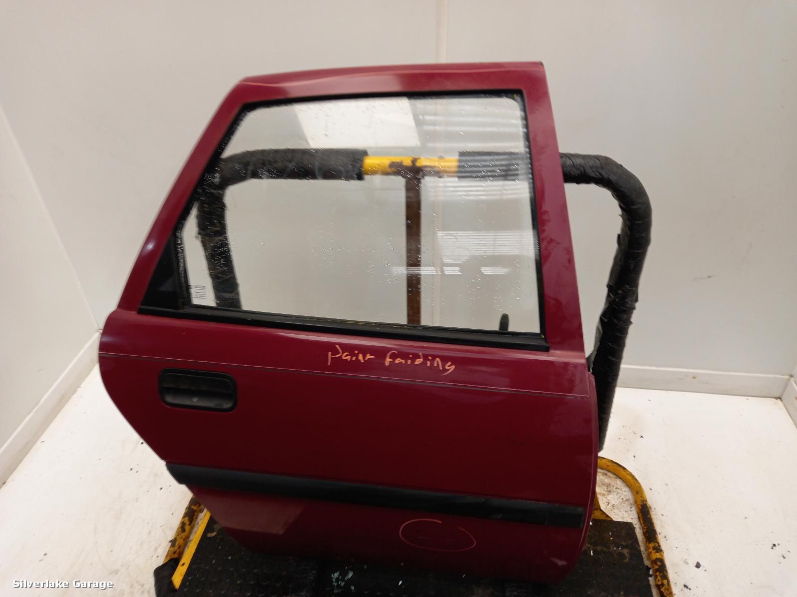 View Auto part R Rear Door VAUXHALL CAVALIER 1993