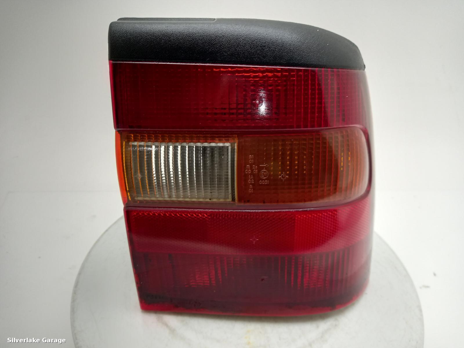 View Auto part R Taillight VAUXHALL CAVALIER 1993