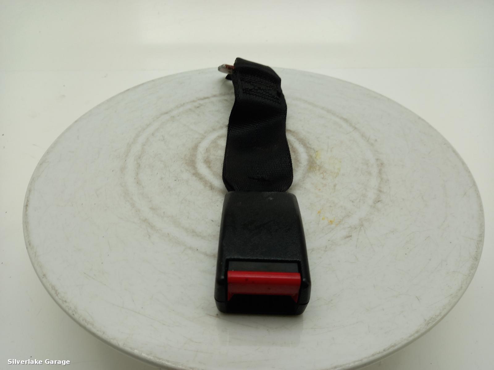 View Auto part Seat Belt VAUXHALL CAVALIER 1993