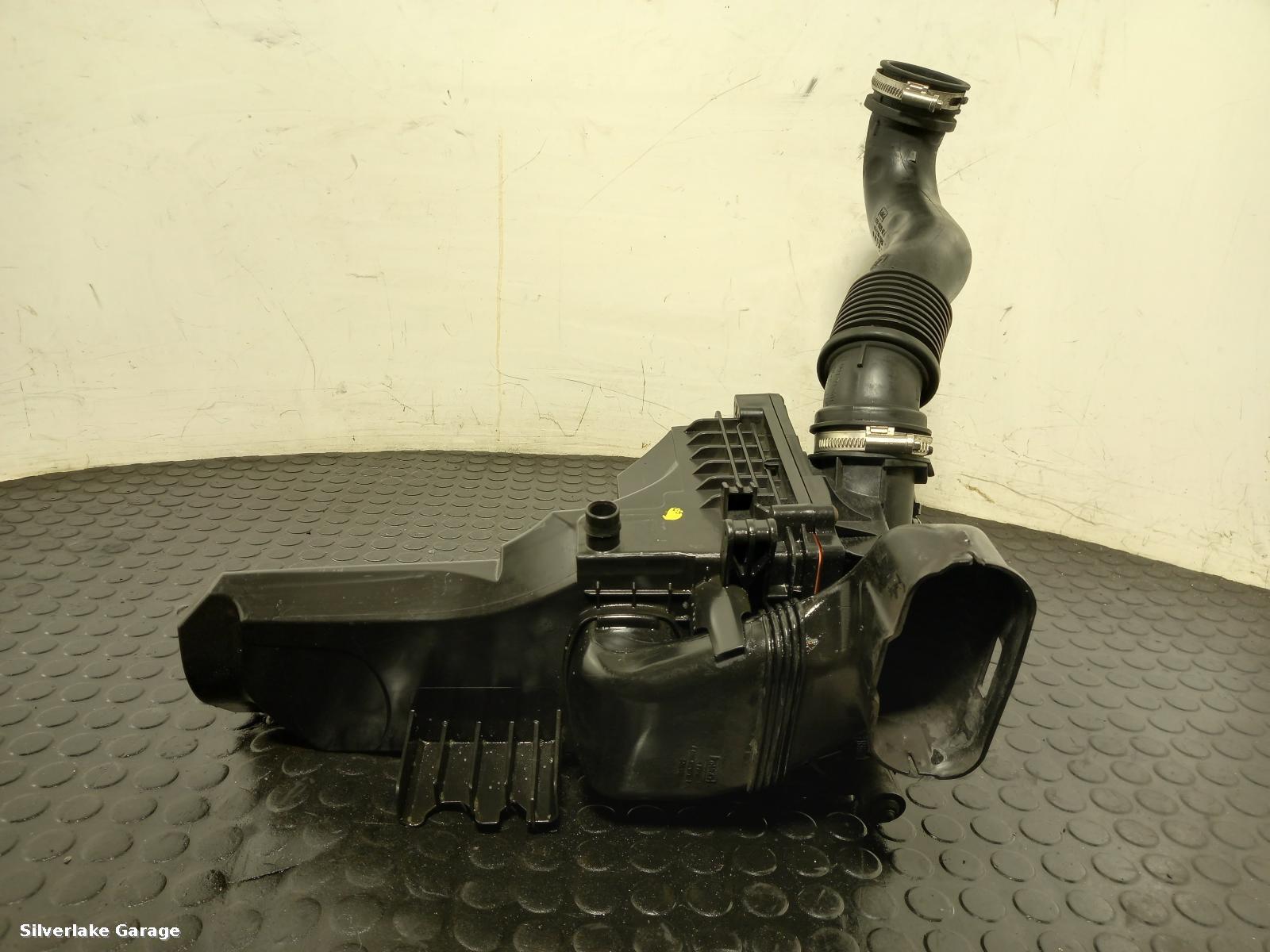 View Auto part Air Cleaner/Box FORD FIESTA 2013