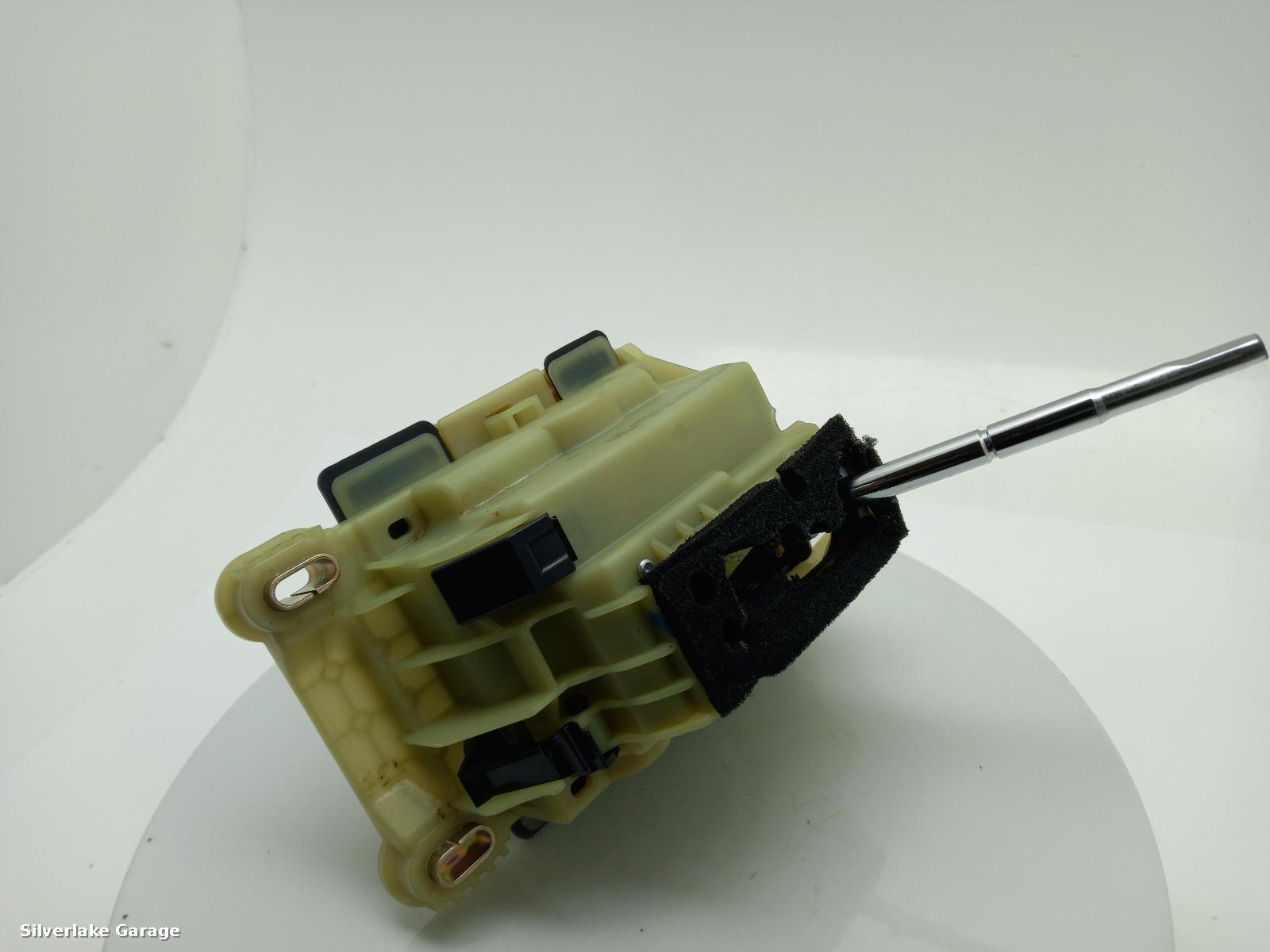 View Auto part Gear Stick/Shifter MERCEDES C CLASS 2006