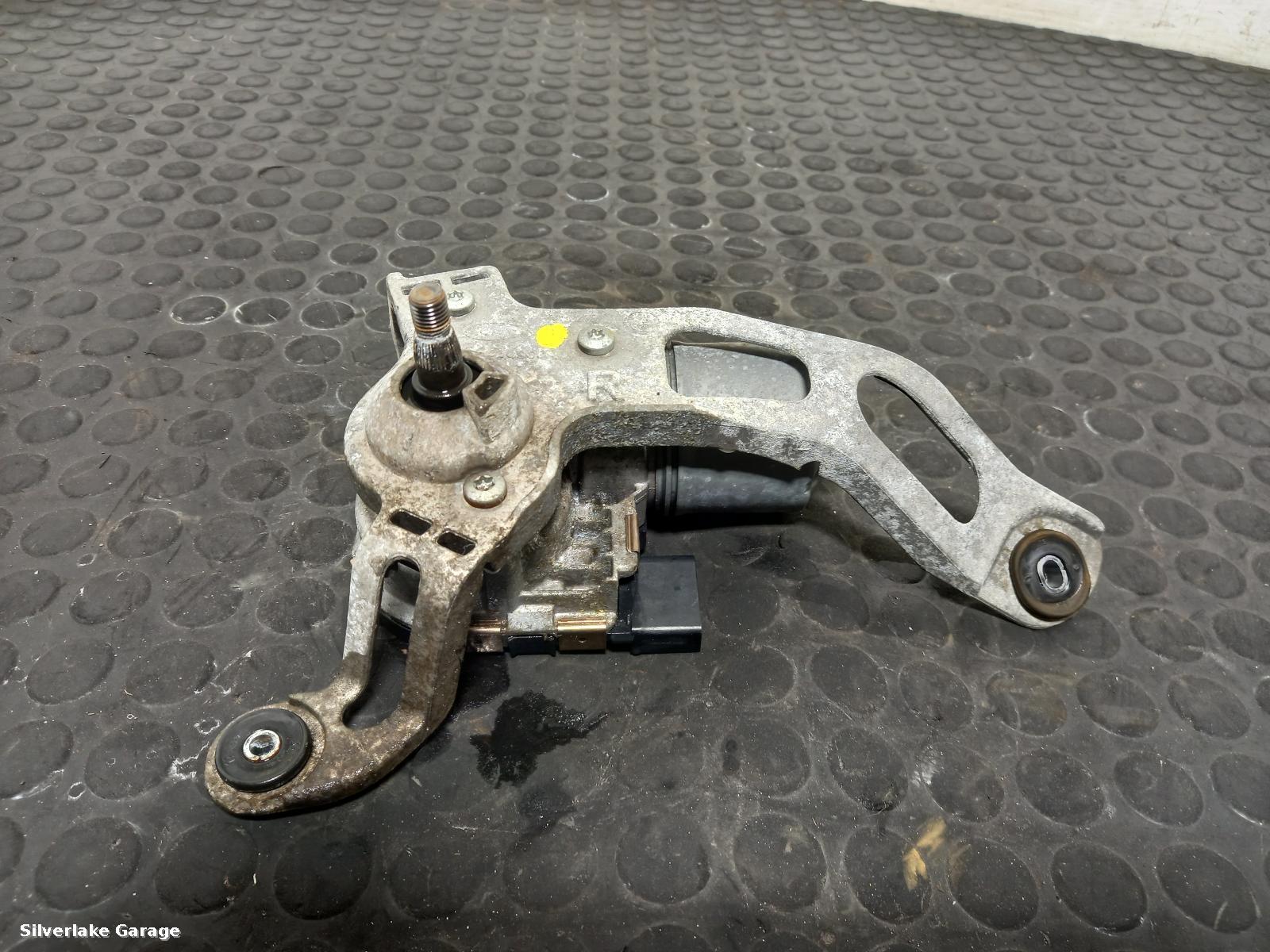 View Auto part Wiper Motor Front KIA CARENS 2013