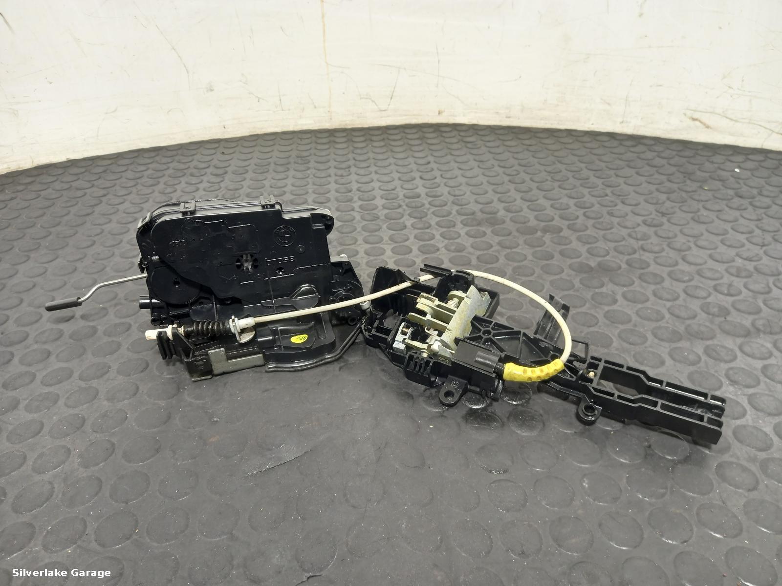 View Auto part Door Lock Assembly BMW 1 SERIES 2007