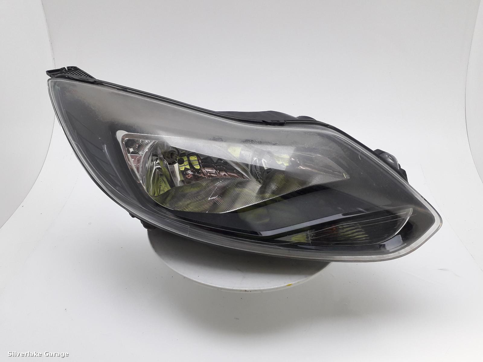 View Auto part R Headlamp FORD FOCUS 2012