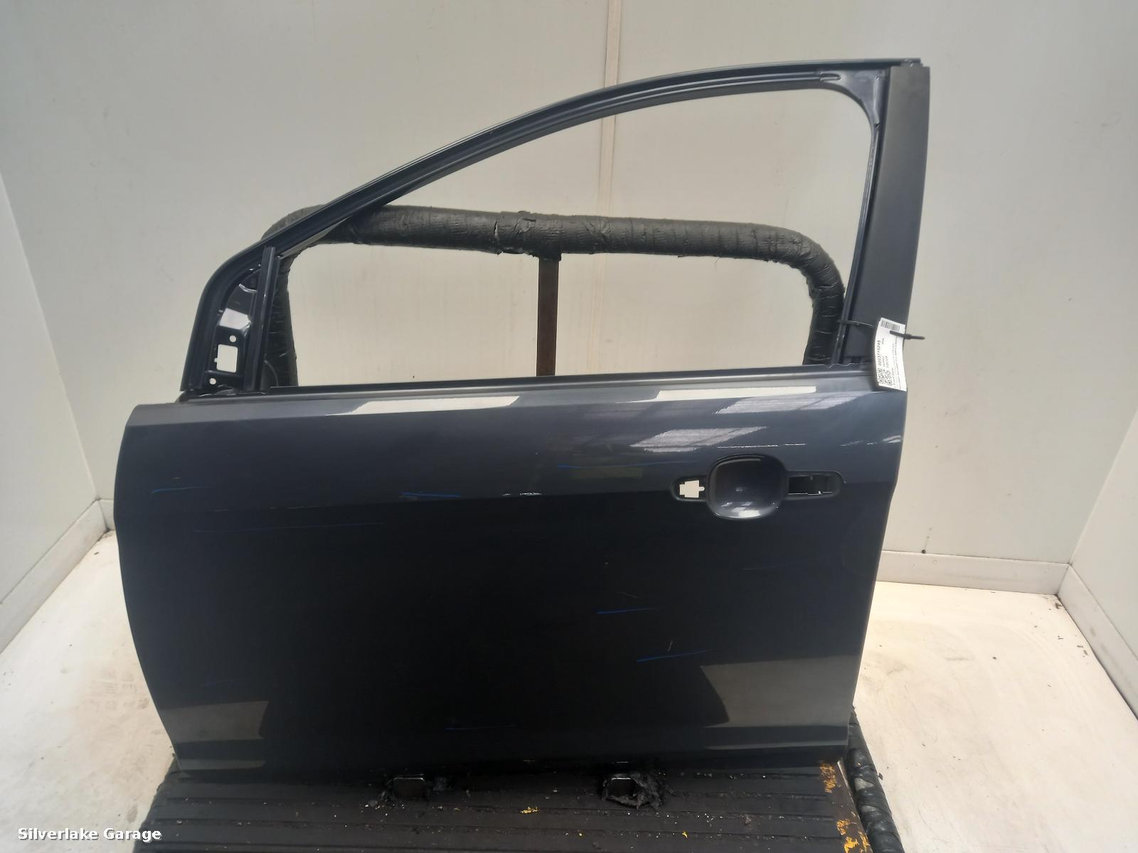 View Auto part L Front Door FORD FOCUS 2010