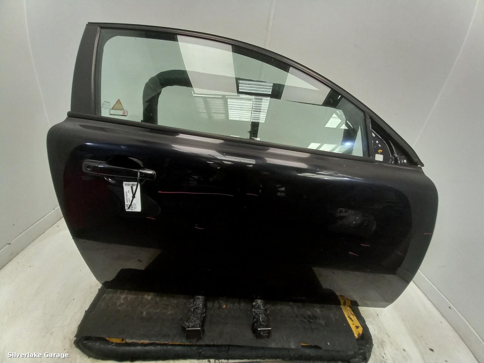 View Auto part R Front Door VOLVO C30 2008