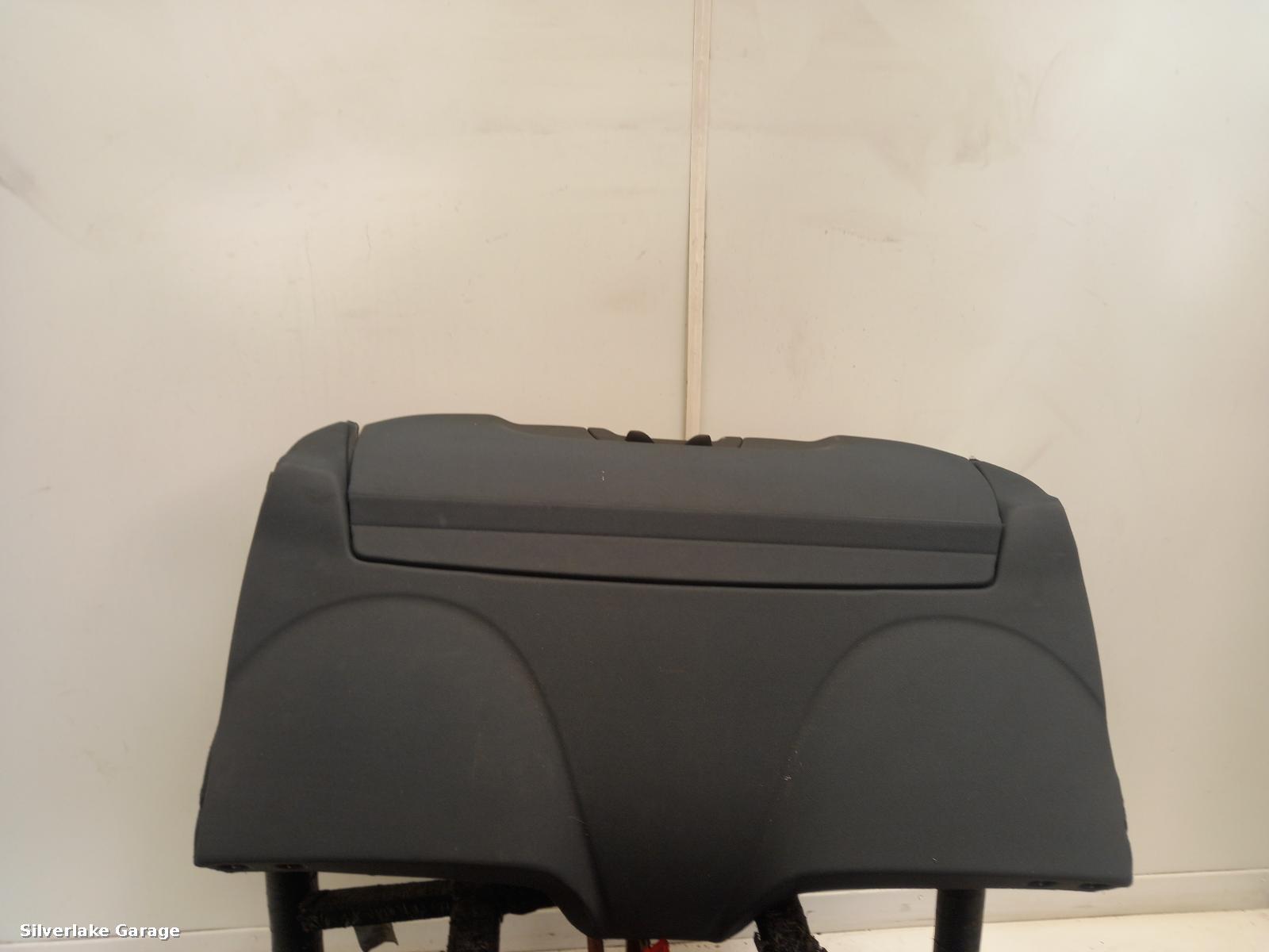 View Auto part Parcel Shelf VOLVO C30 2008