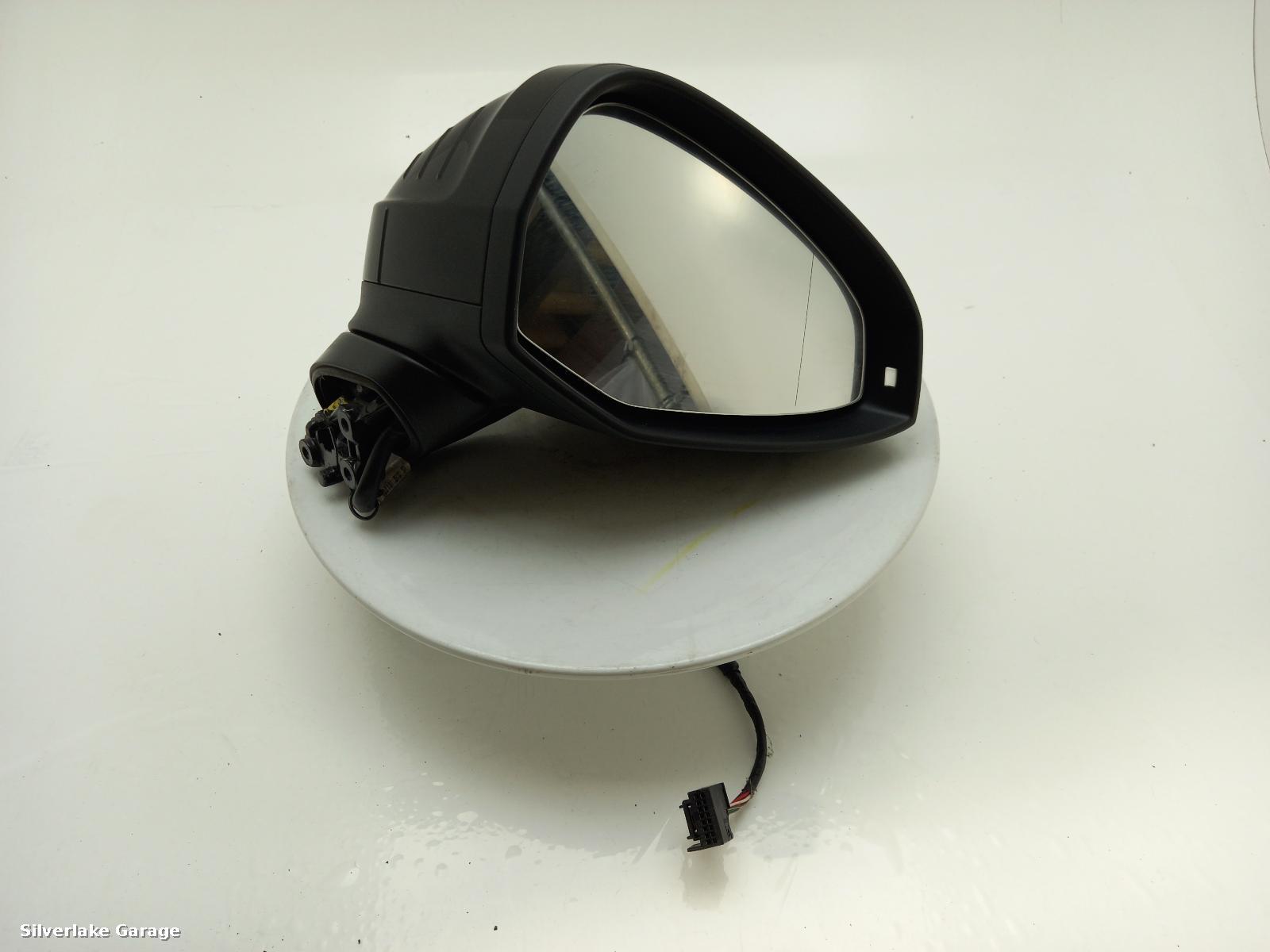 View Auto part R Door Mirror AUDI A4 2016