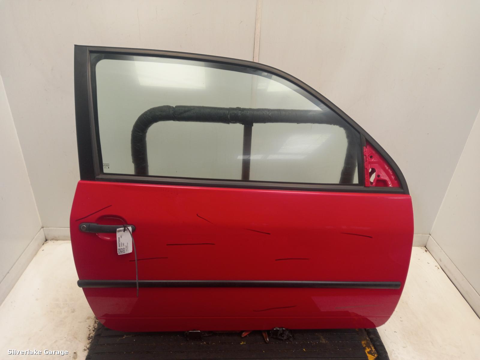 View Auto part R Front Door VOLKSWAGEN LUPO 2000