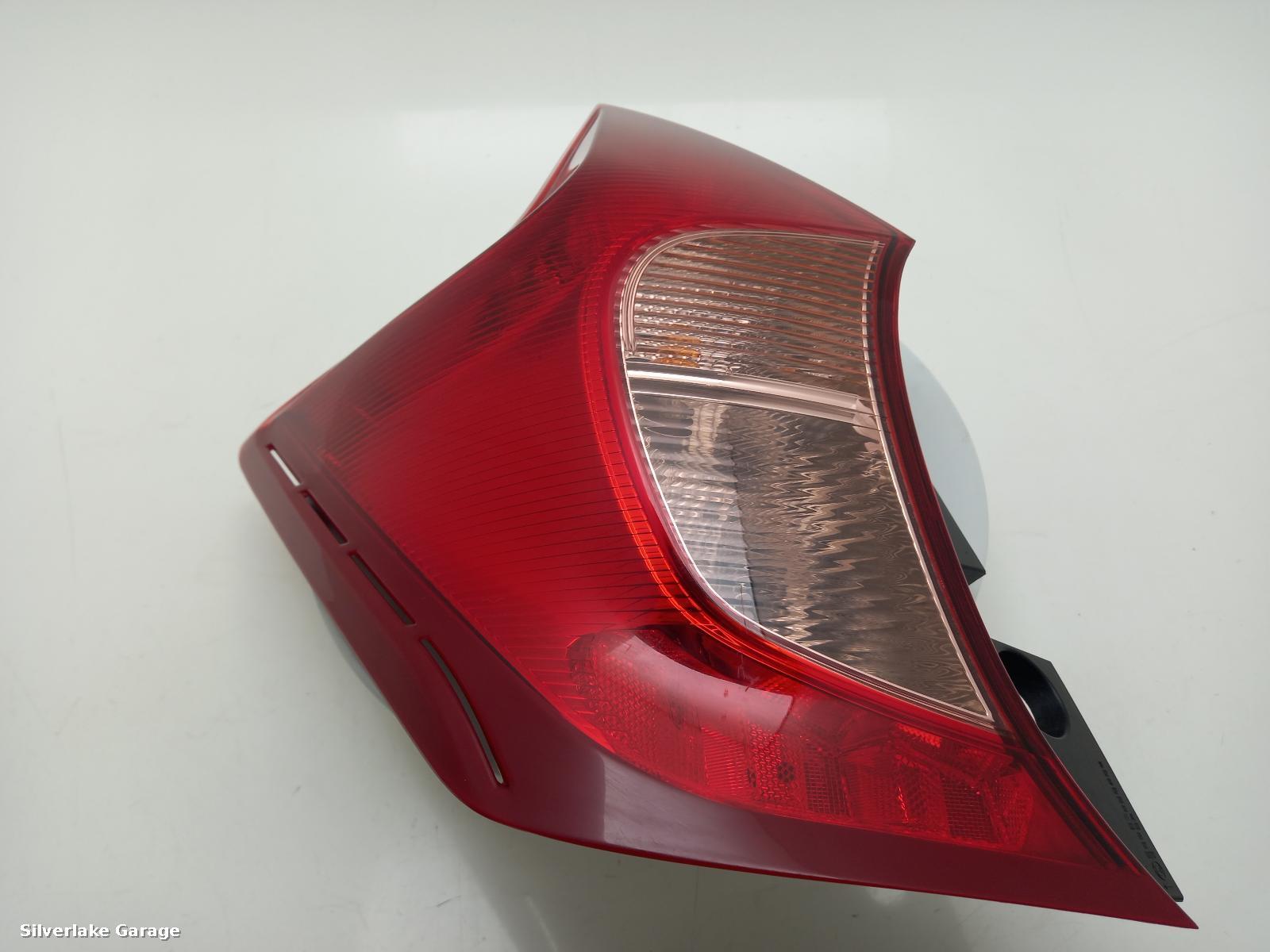 View Auto part R Taillight NISSAN NOTE 2014