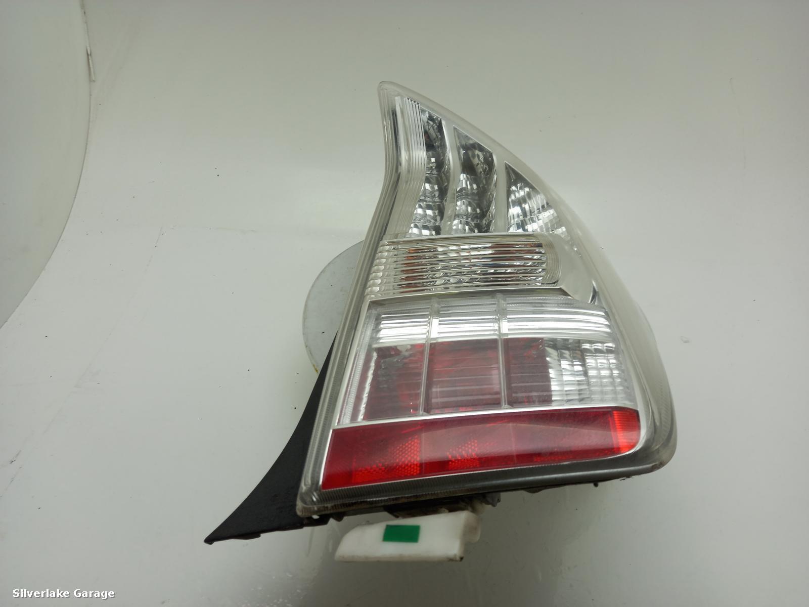 View Auto part R Taillight TOYOTA PRIUS 2011