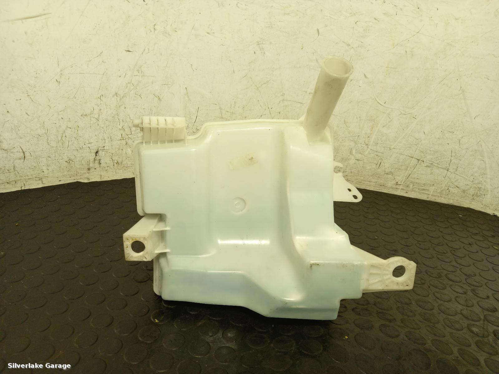 View Auto part Washer Bottle FORD FOCUS 2011