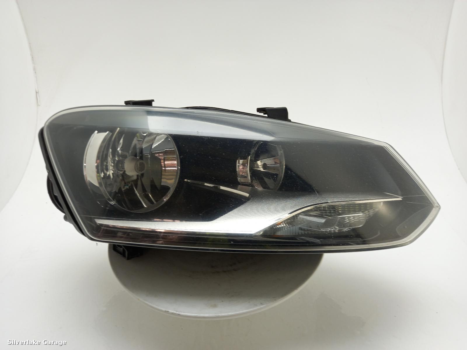 View Auto part R Headlamp VOLKSWAGEN POLO 2011