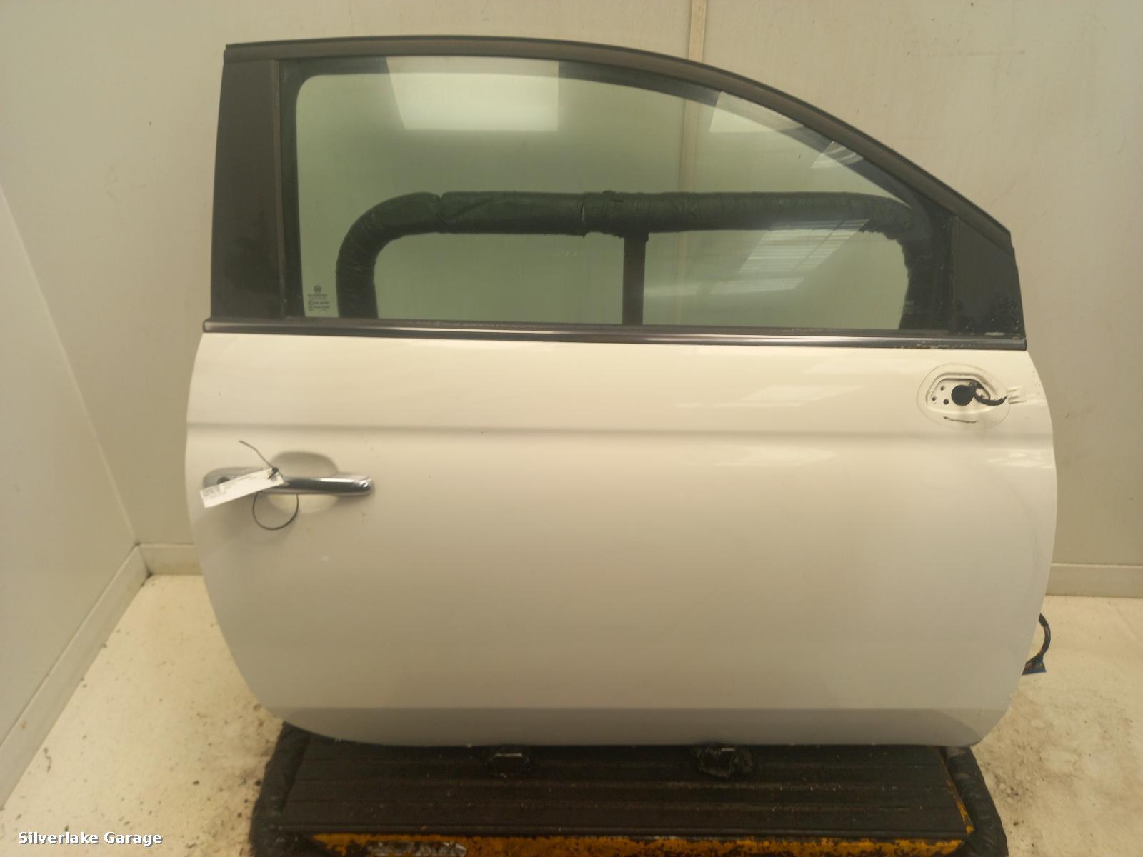 View Auto part R Front Door FIAT 500 2008