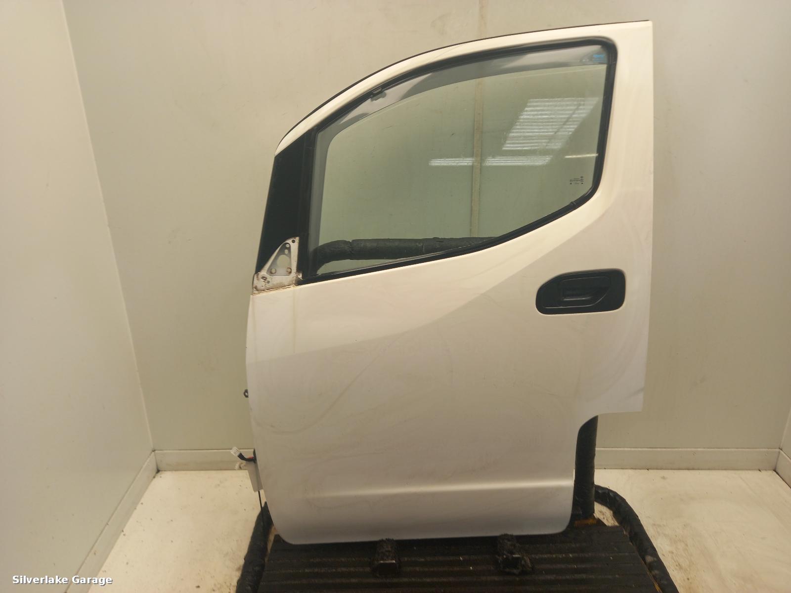 View Auto part L Front Door NISSAN NV200 2013