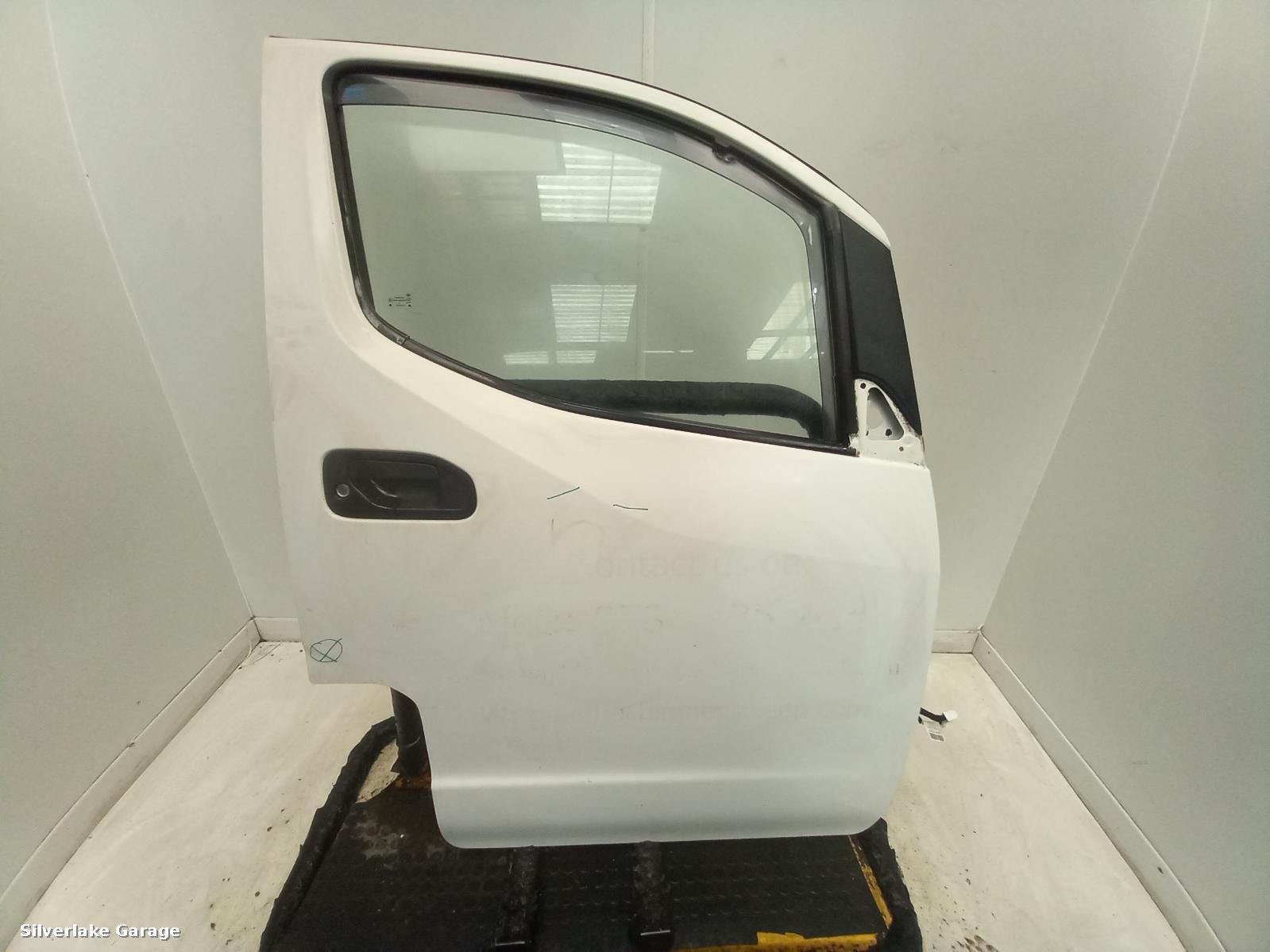 View Auto part R Front Door NISSAN NV200 2013