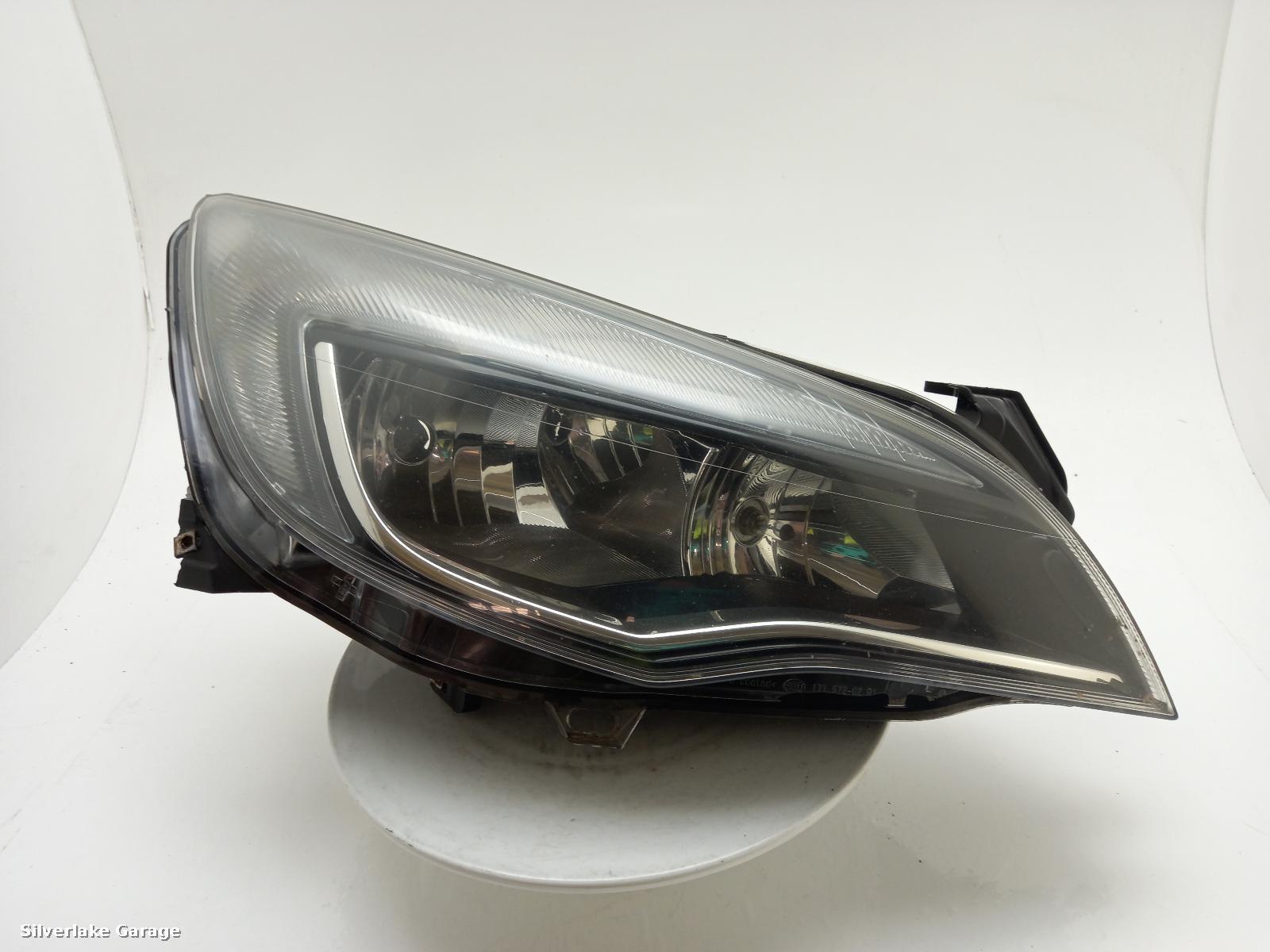 View Auto part R Headlamp VAUXHALL ASTRA 2015