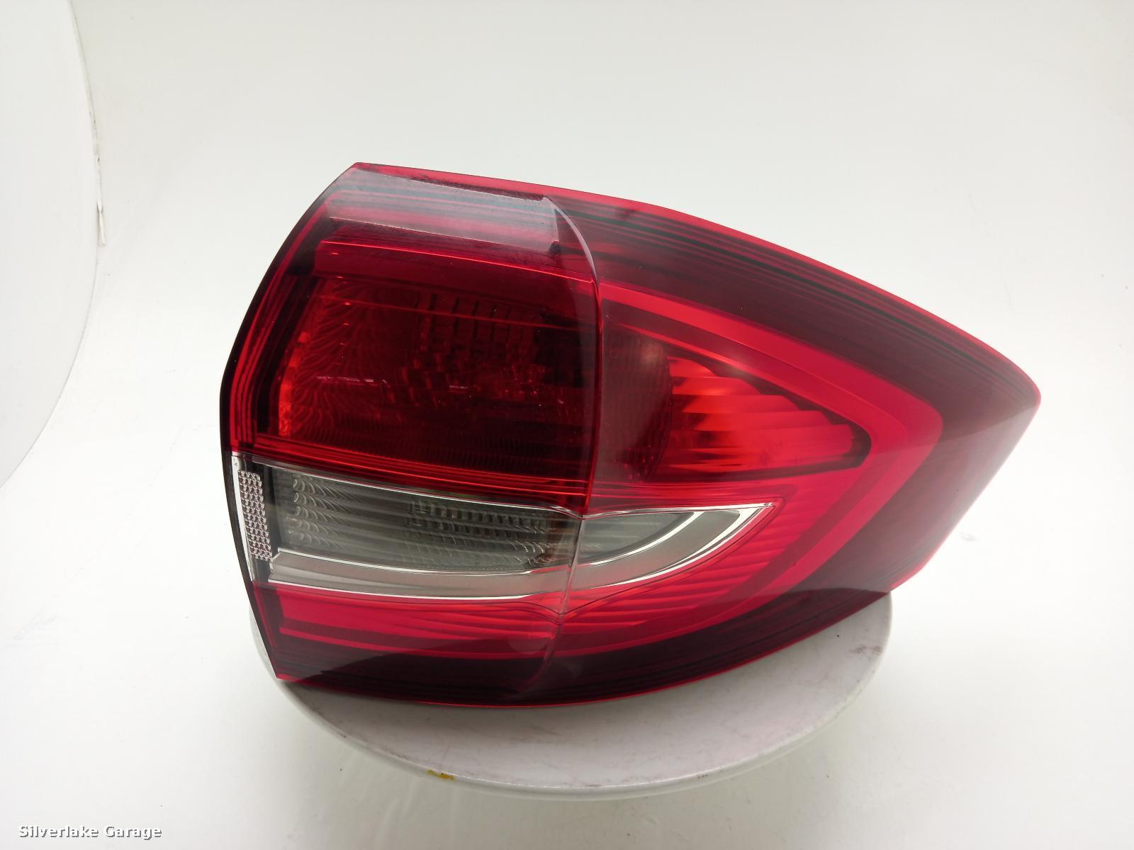 View Auto part R Taillight FORD FOCUS C MAX 2016