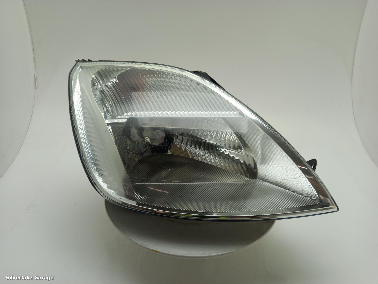 View Auto part R Headlamp FORD FIESTA 2005
