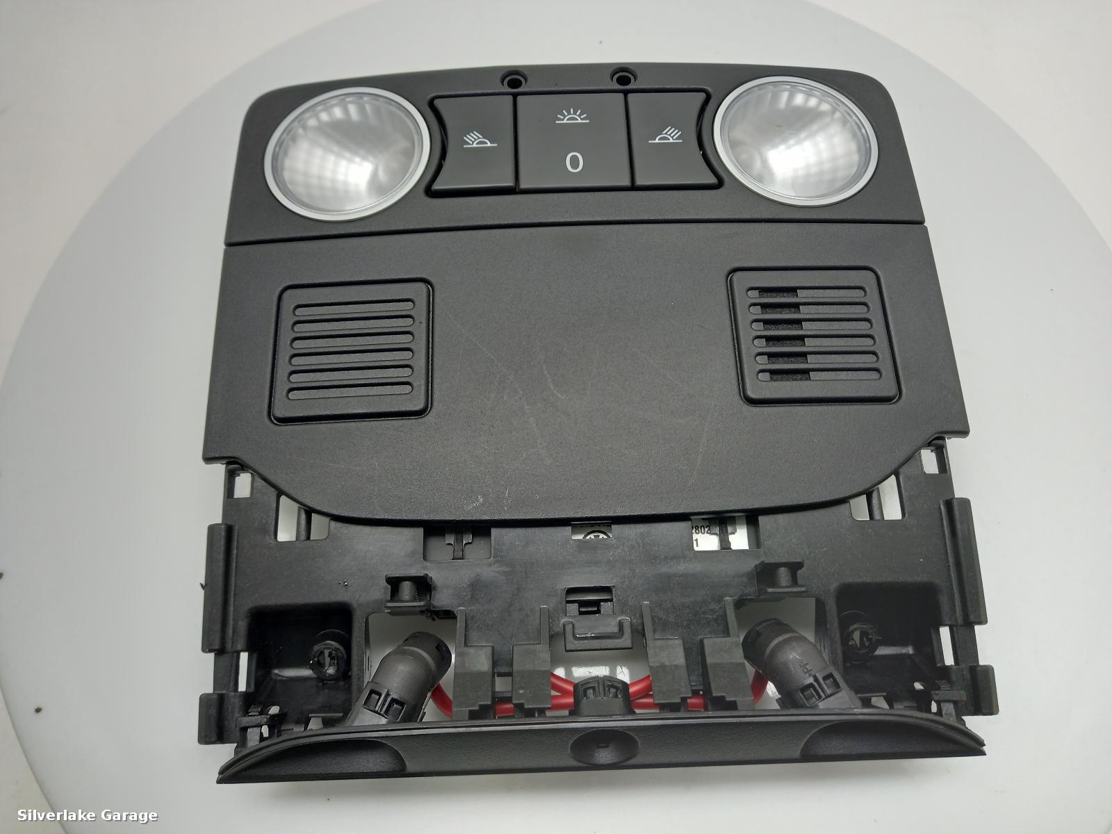 View Auto part Courtesy Light VOLKSWAGEN GOLF 2010