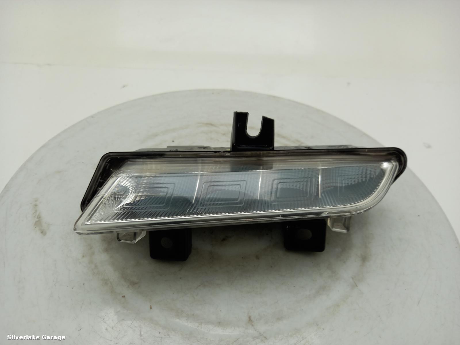 View Auto part L Sidelight/Daytime Running Light (DRL) RENAULT CLIO 2014