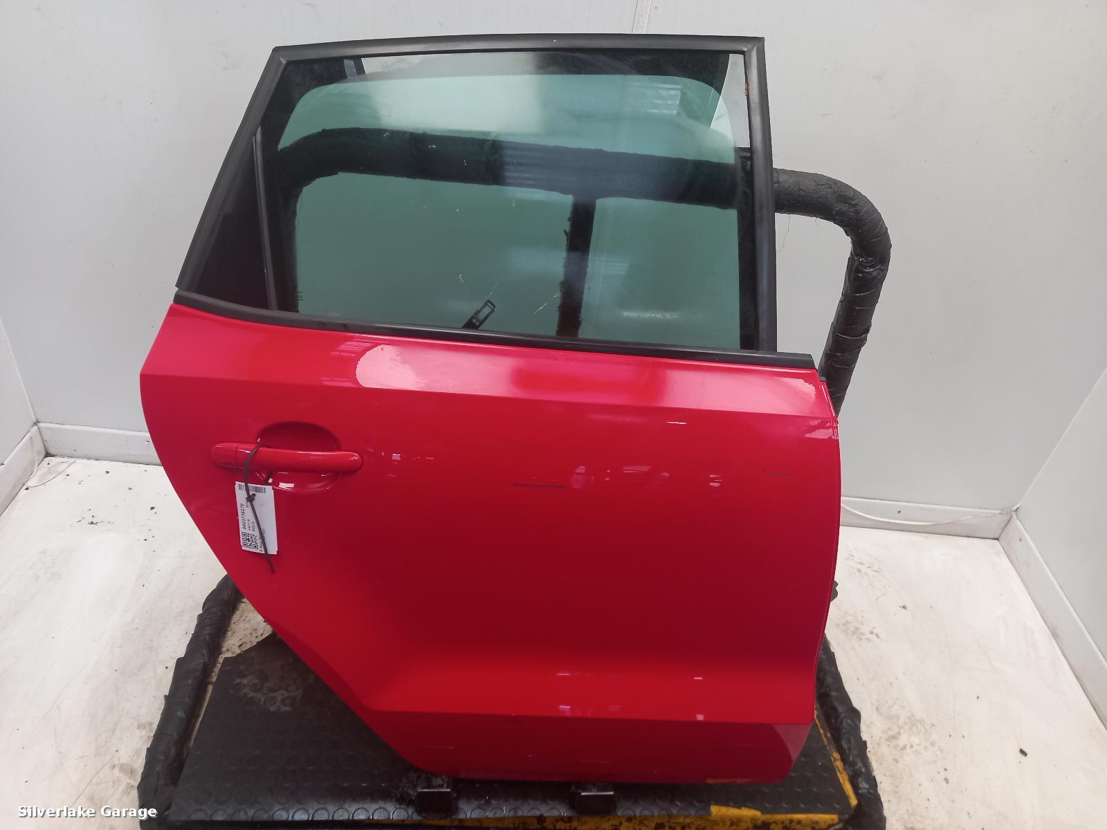 View Auto part R Rear Door VOLKSWAGEN POLO 2015