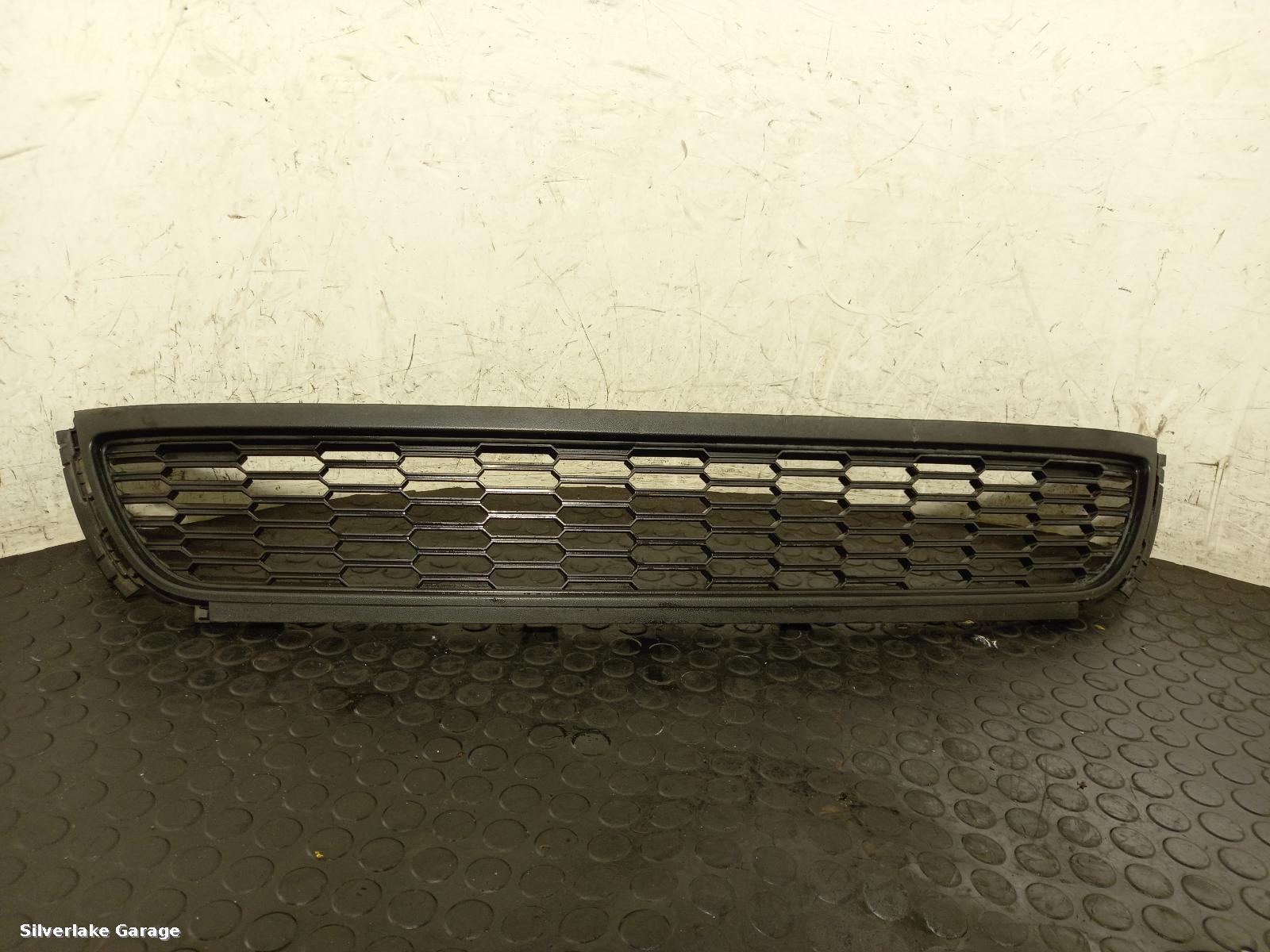 View Auto part Grille VOLKSWAGEN POLO 2010