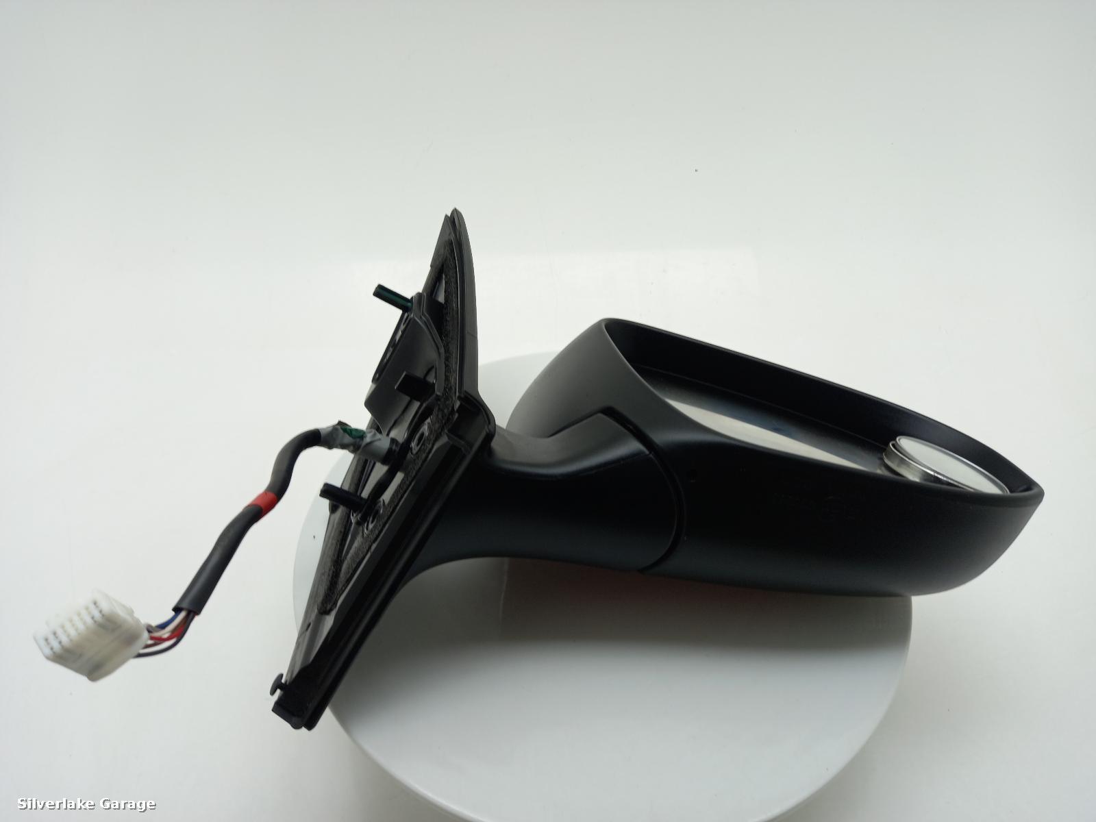 View Auto part R Door Mirror TOYOTA AURIS 2013