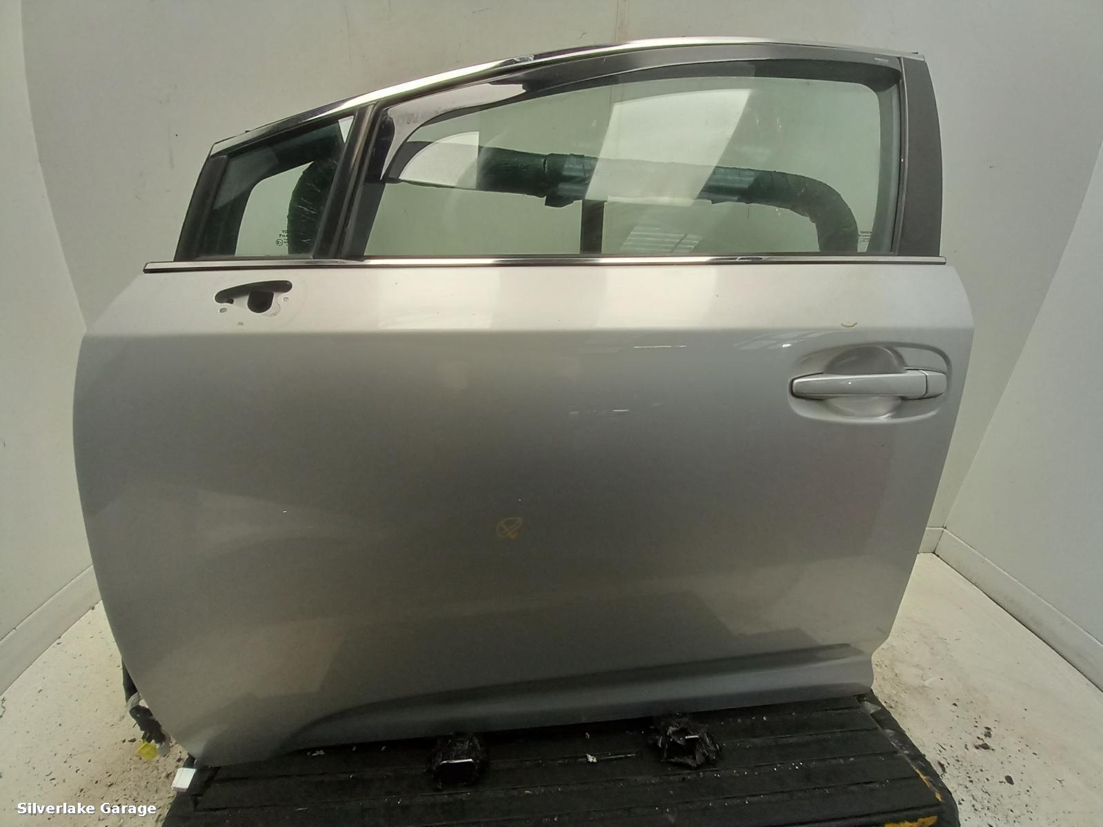 View Auto part L Front Door TOYOTA AVENSIS 2016