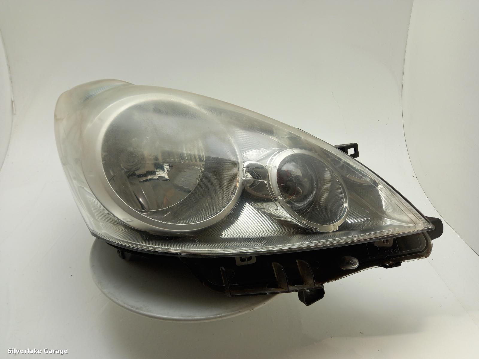 View Auto part R Headlamp NISSAN NOTE 2012