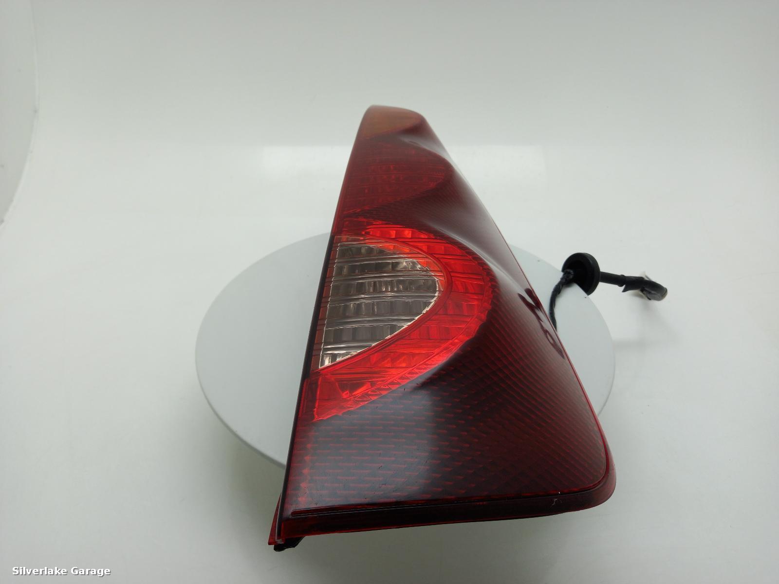 View Auto part R Taillight NISSAN NOTE 2012