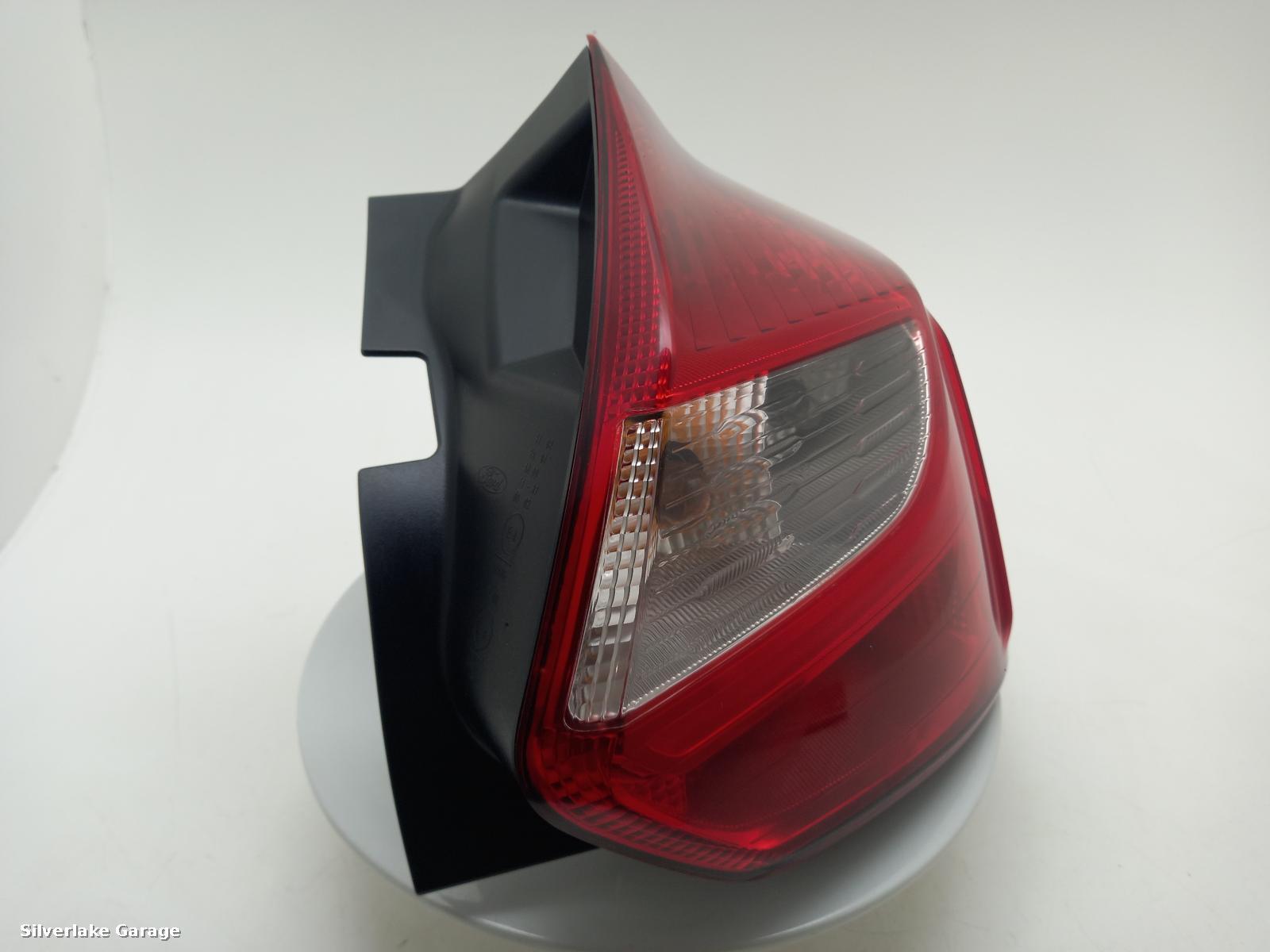 View Auto part R Taillight FORD FOCUS 2012