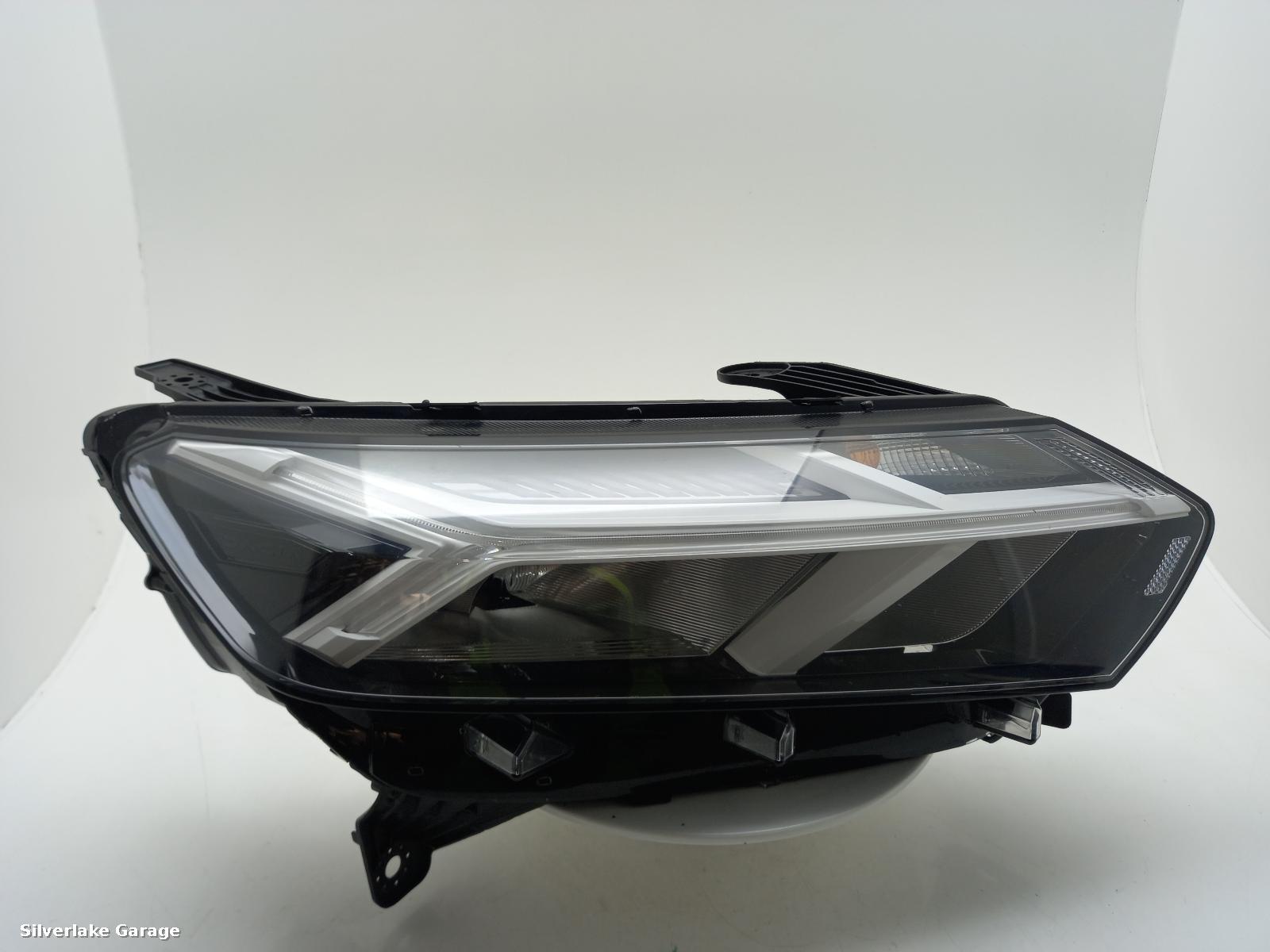 View Auto part R Headlamp DACIA SANDERO 2024