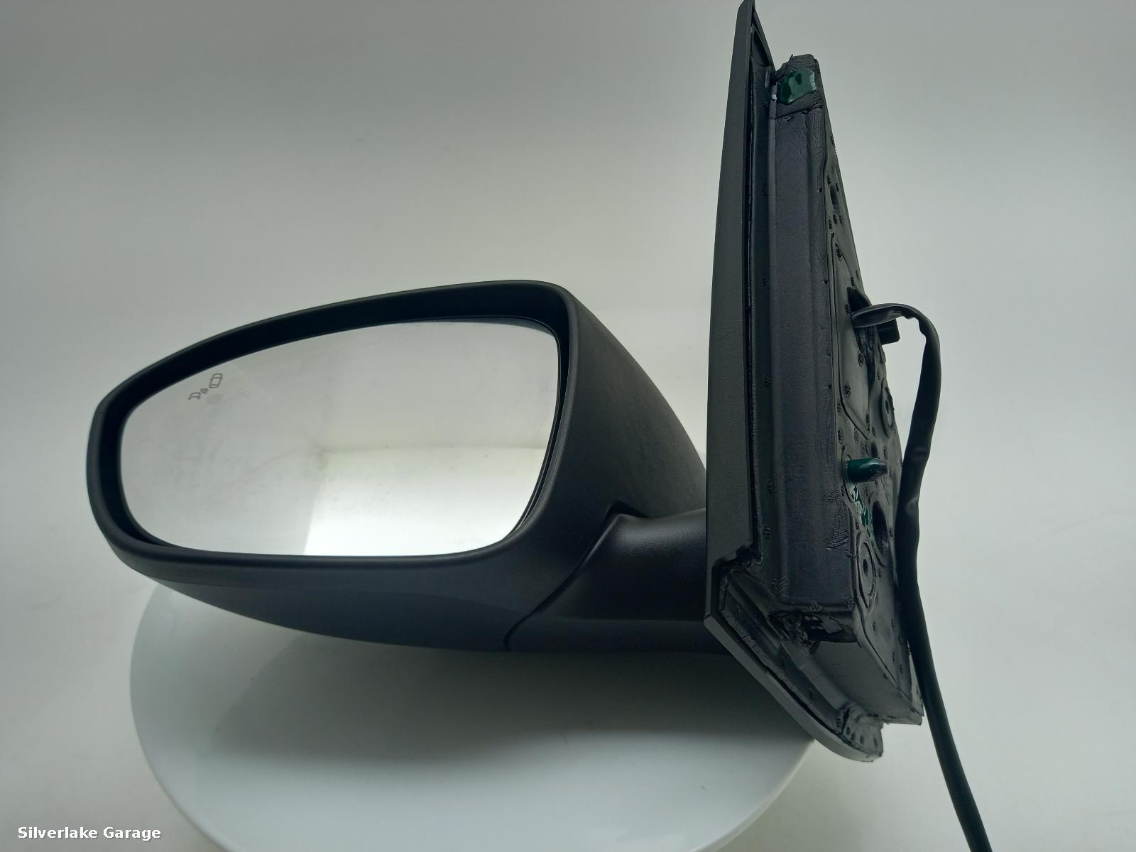 View Auto part L Door Mirror DACIA SANDERO 2024
